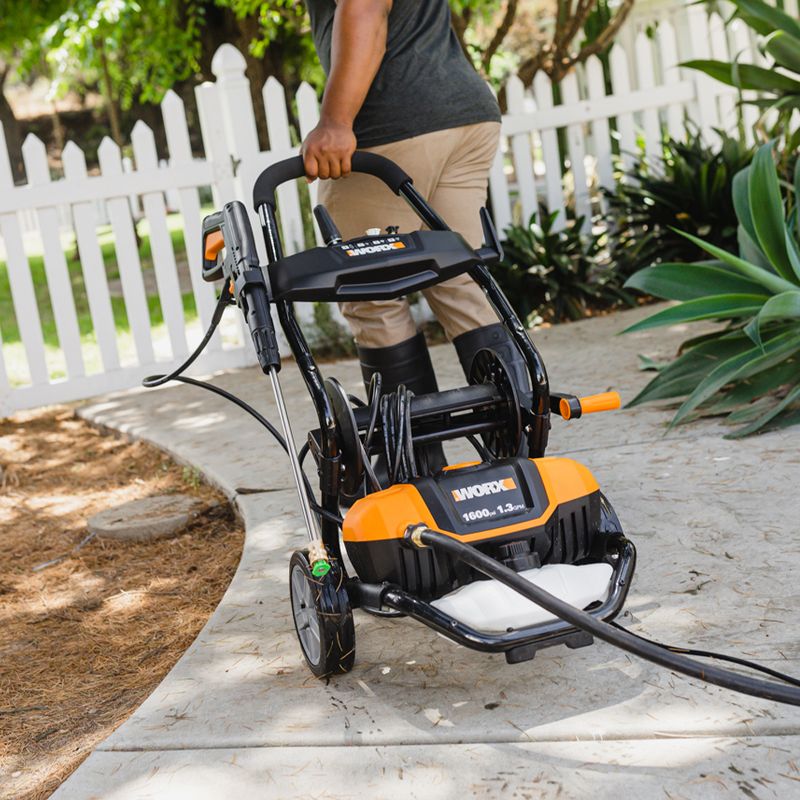 Worx WG604  13Amp, 2240 MAX psi / 1.93 MAX gpm Electric Pressure Washer with Rolling Cart
