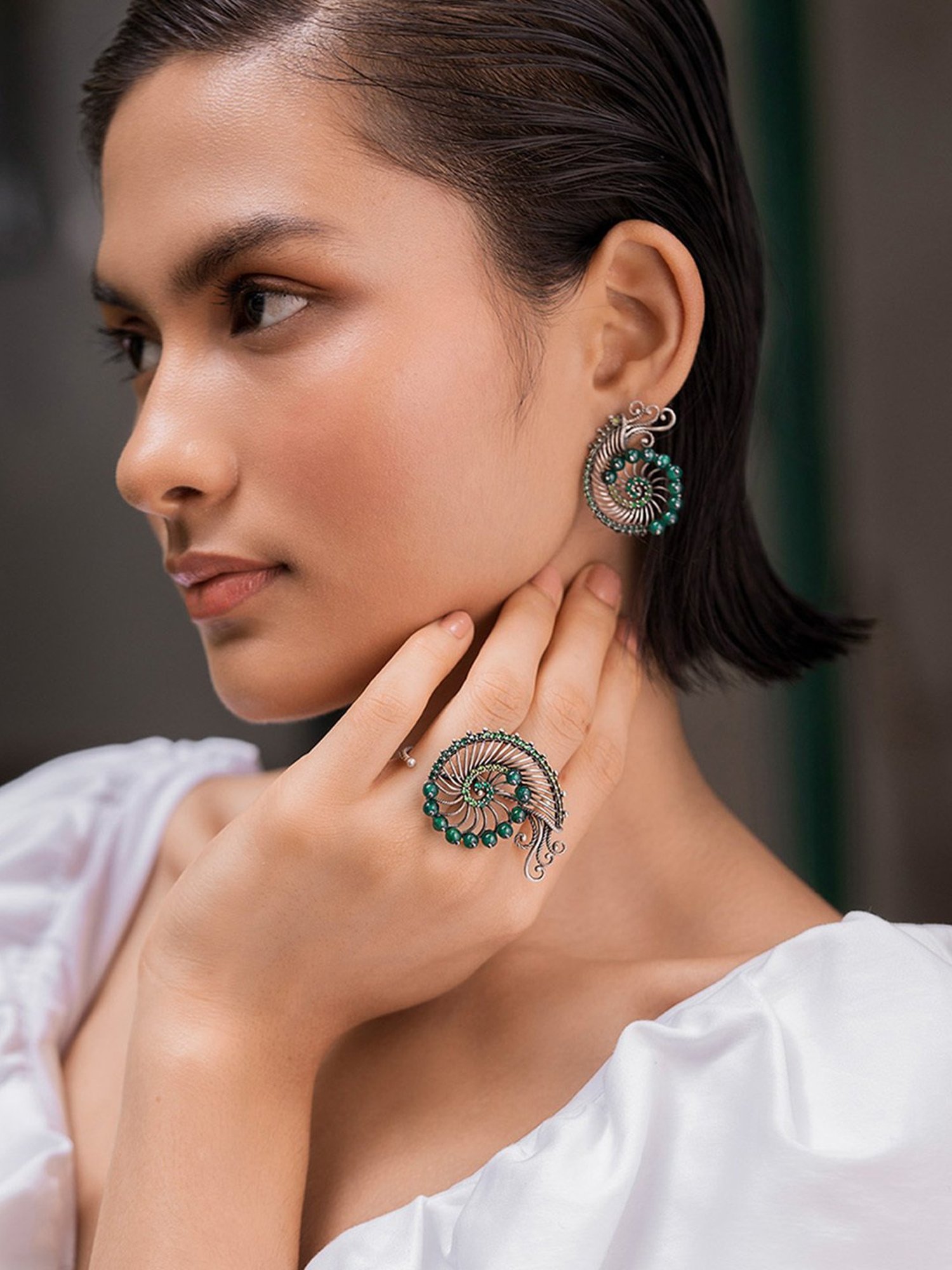 925 Silver 1 Carat American Diamond Classic Halo Engagement Ring for Women & Girls