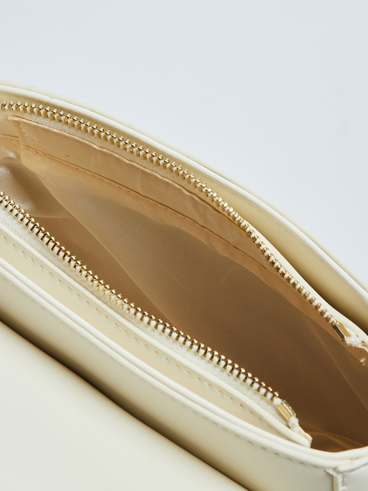 Elle White Textured Sling Handbag