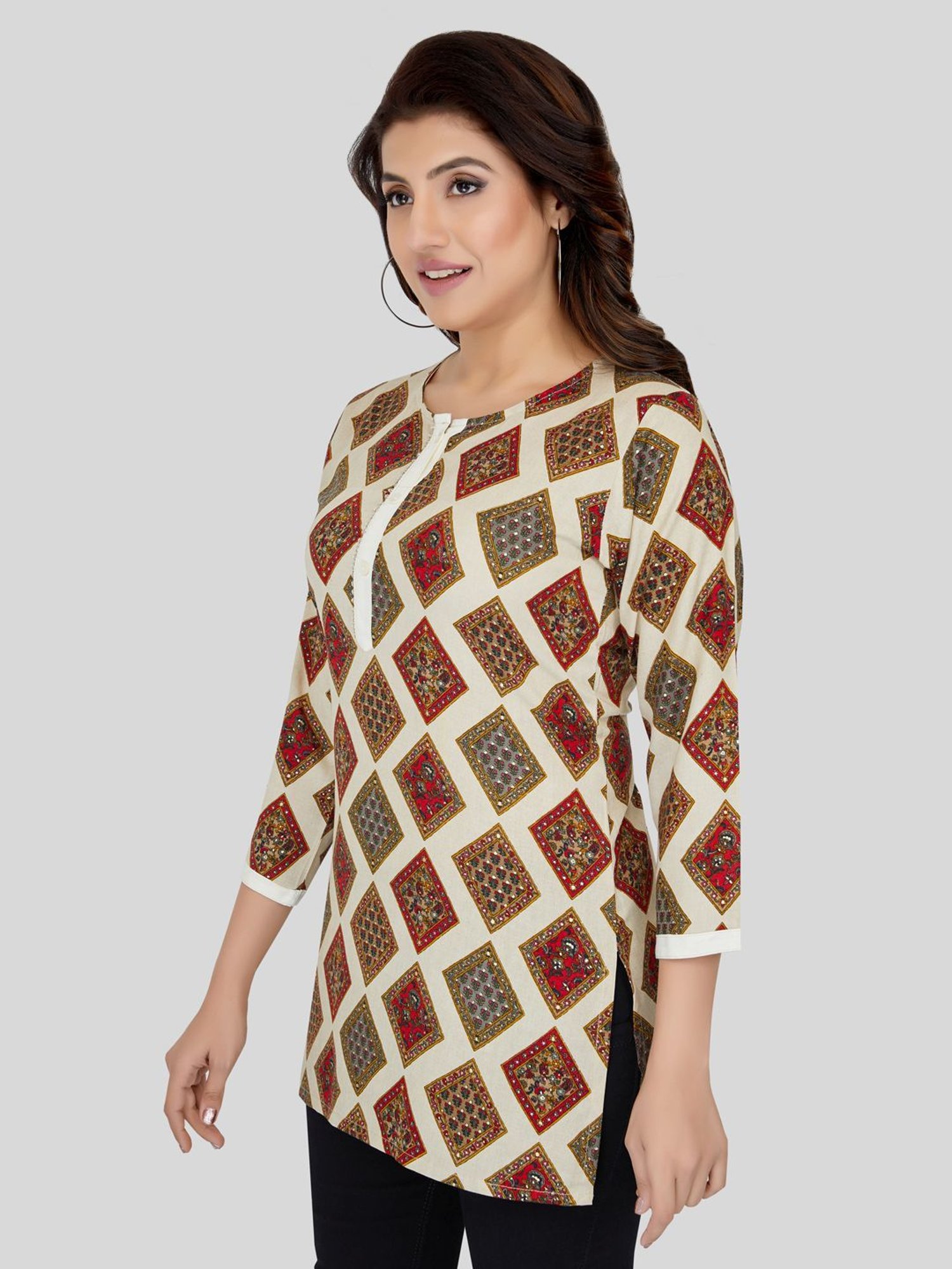 Saree Swarg Cream Chequered Straight Kurti