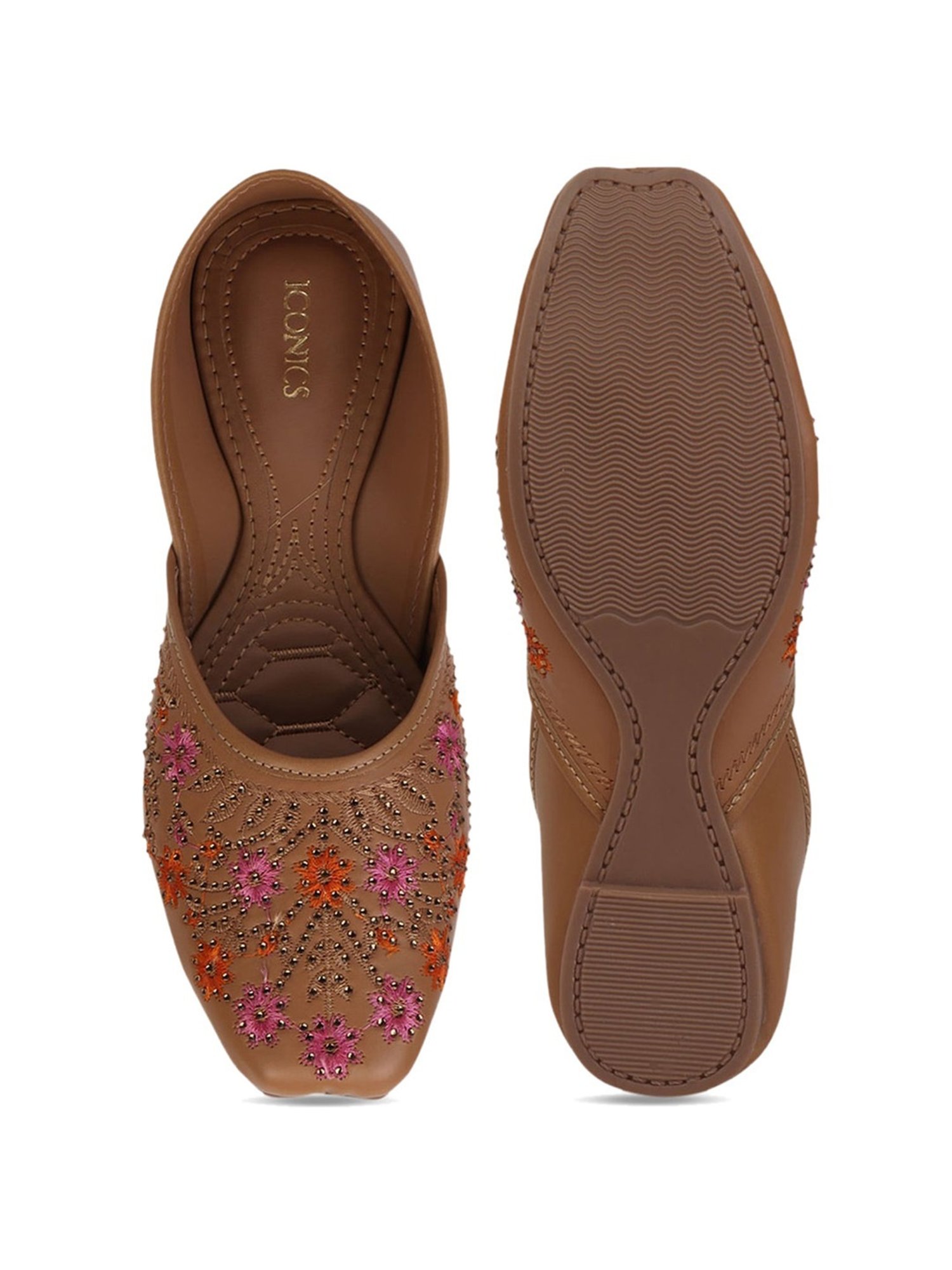 Iconics Women's Brown Ethnic Juttis