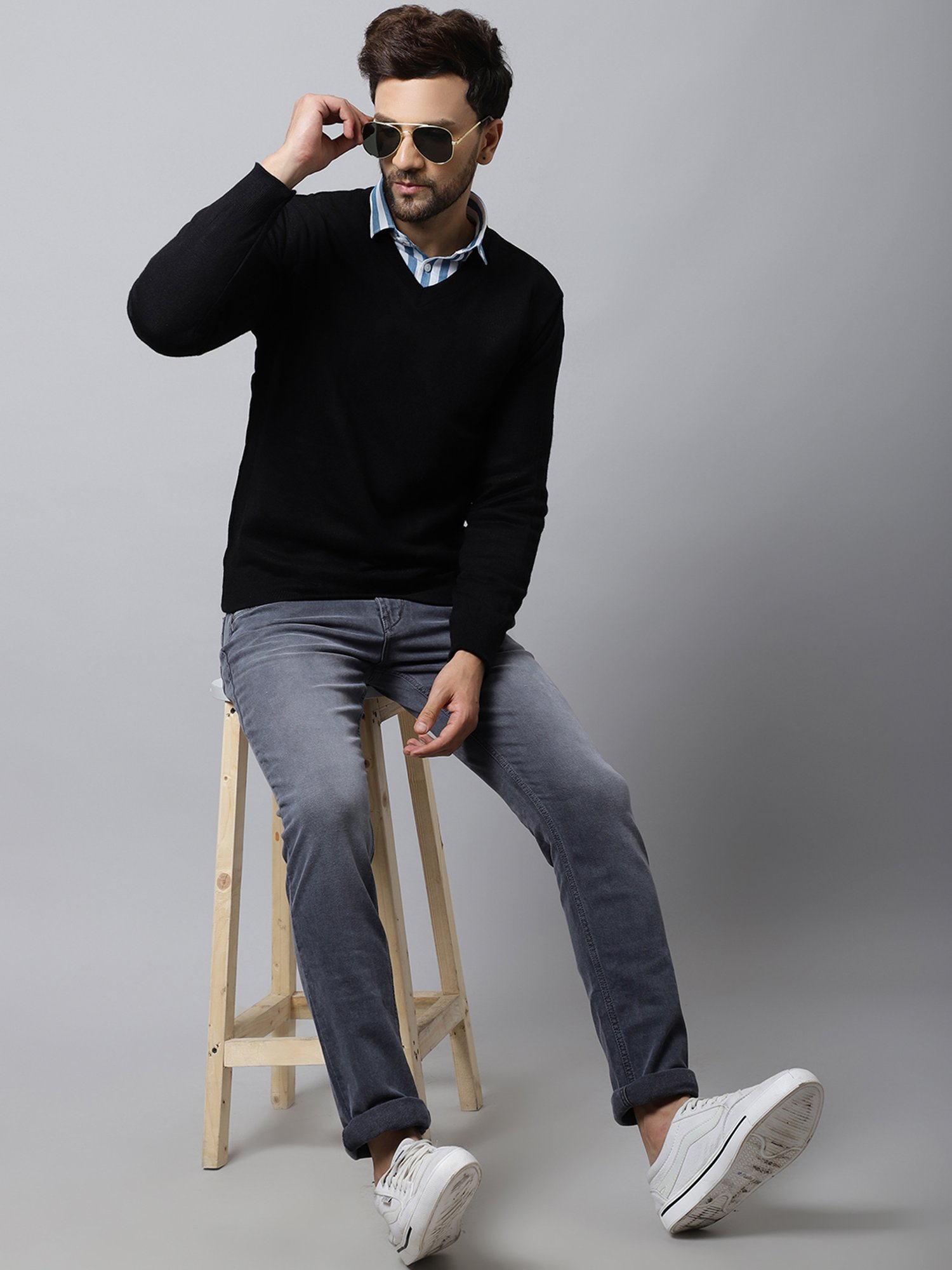 Cantabil Black & Green Regular Fit Reversible Sweater