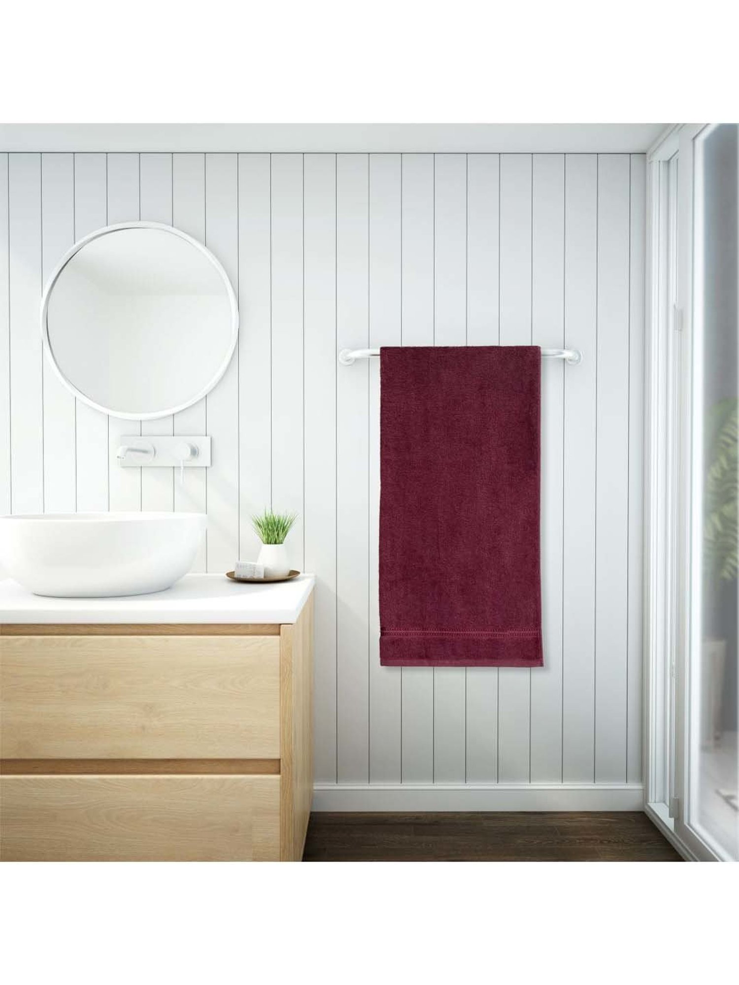 Welspun Anti Bacterial Maroon Cotton 380 GSM Bath Towel