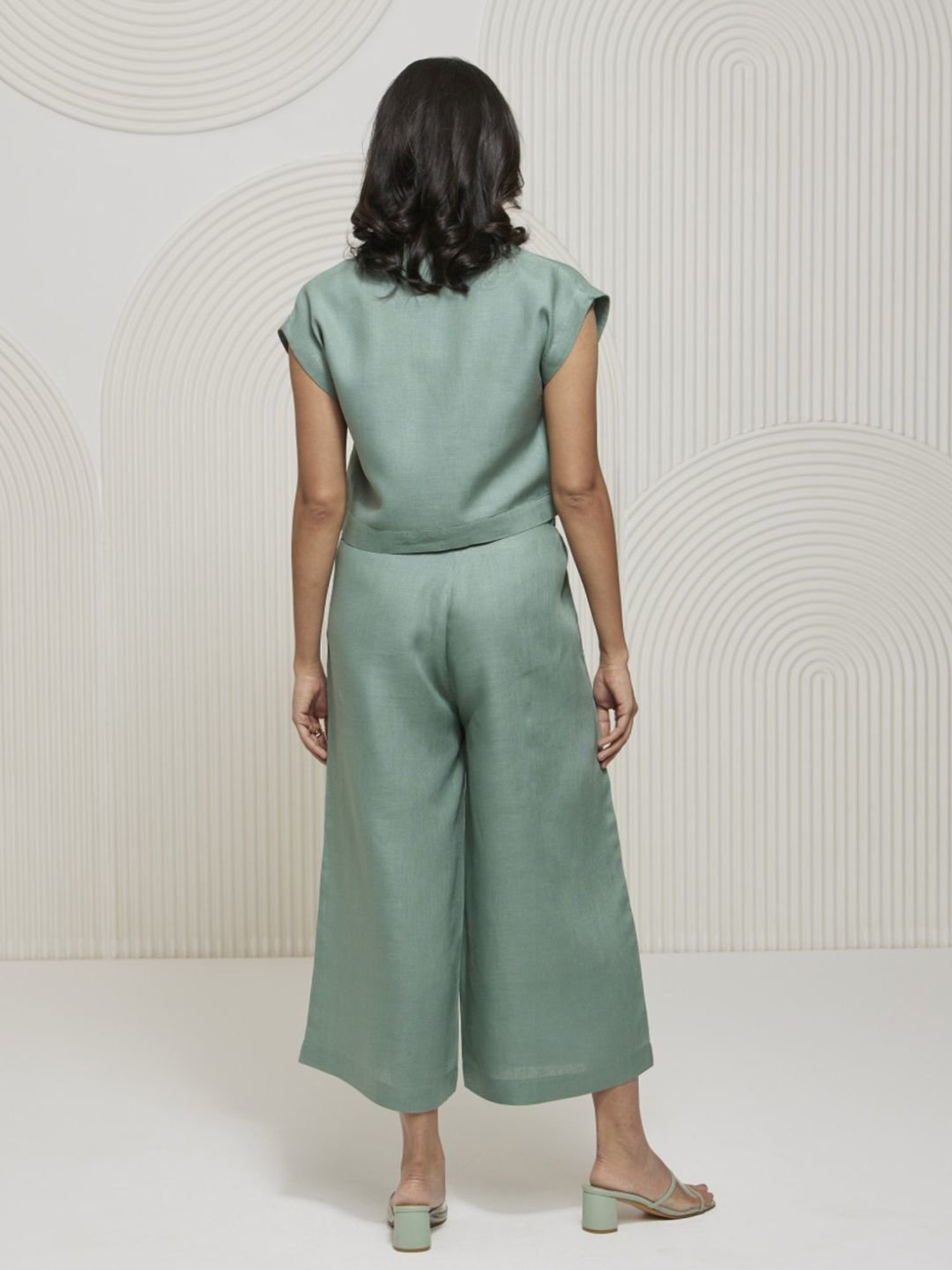Artagai Nilgiri Green Linen Co-Ord Set with Culotte and Round Neck Band Collar Top