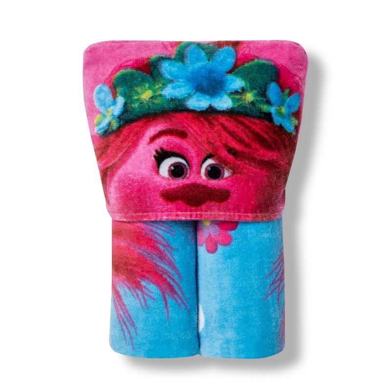 Trolls World Stage Hooded Towel