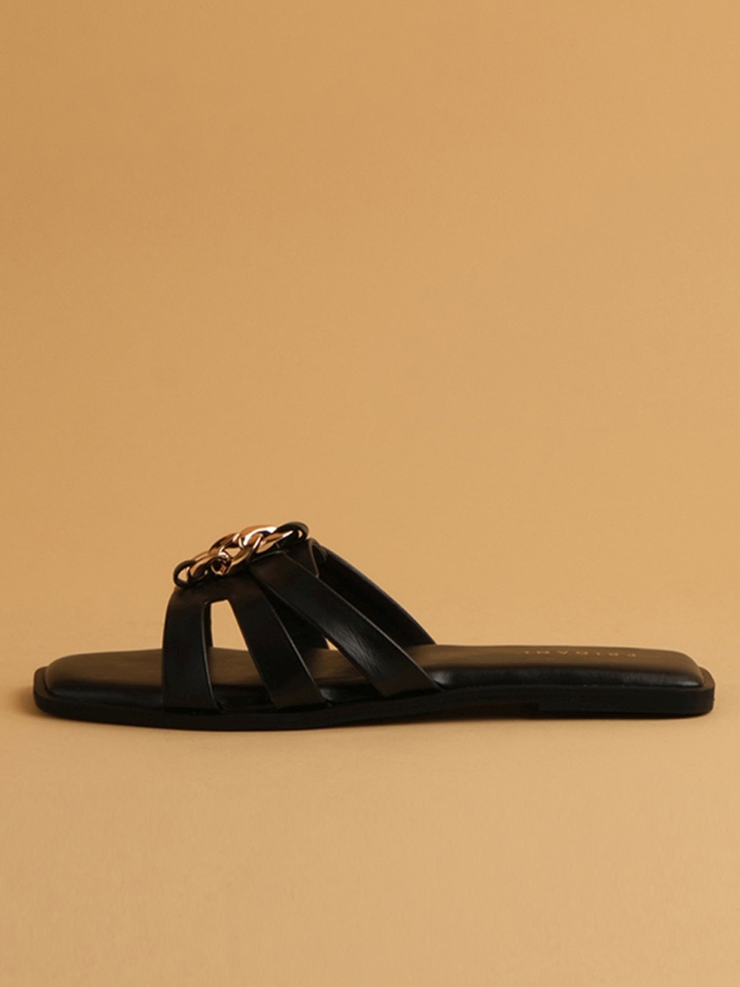 Eridani Women's Alexa Black Casual Sandals