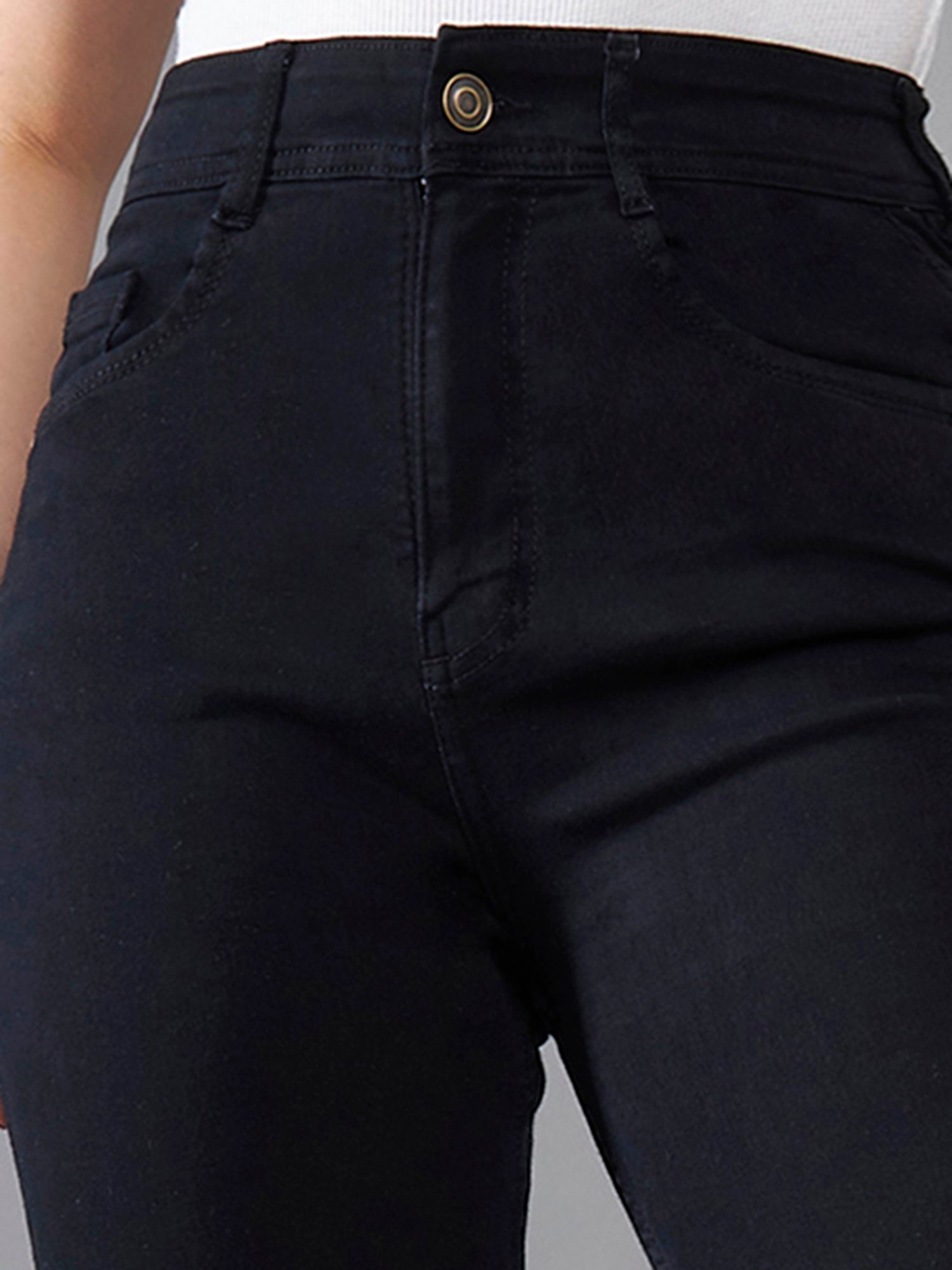 DOLCE CRUDO Black Distressed High Rise Stretchable Jeans