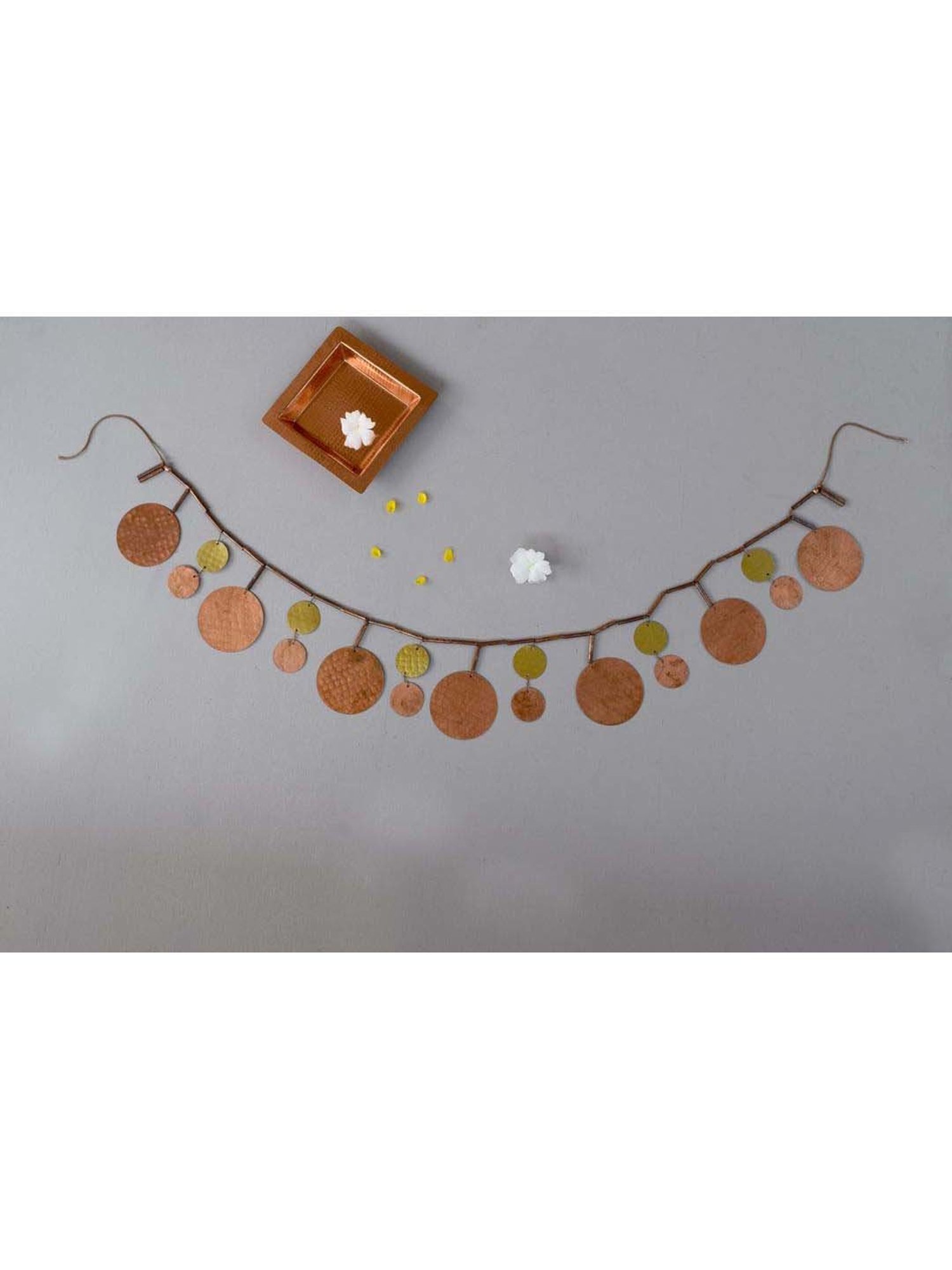 COPPRE Golden Copper Infinity Bunting - Set of 1