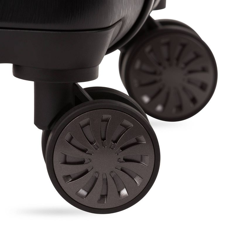 SWISSGEAR 28" Cascade Hardside Suitcase - Black