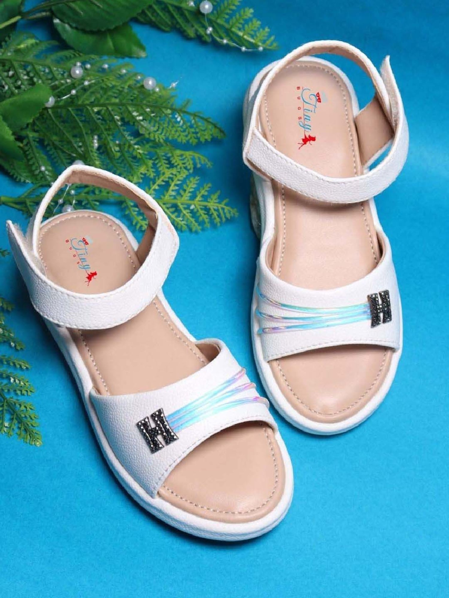 Tiny Bugs Girls Off White & Pink Party Wear Slip Ons