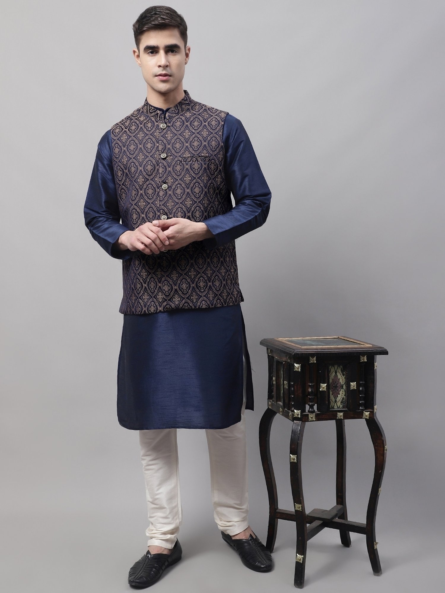Jompers Navy Regular Fit Embroidered Nehru Jackets