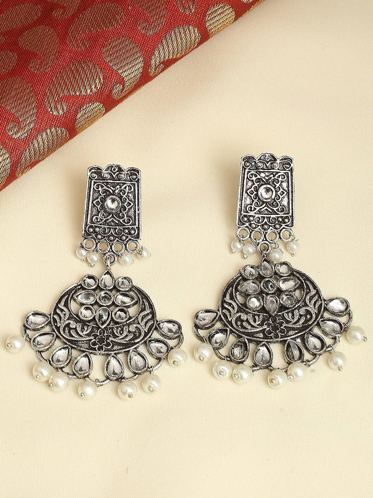 OOMPH Jewellery Oxidised Silver Look Alike Kundan Stone & Pearls Floral Design Ethnic Dangler