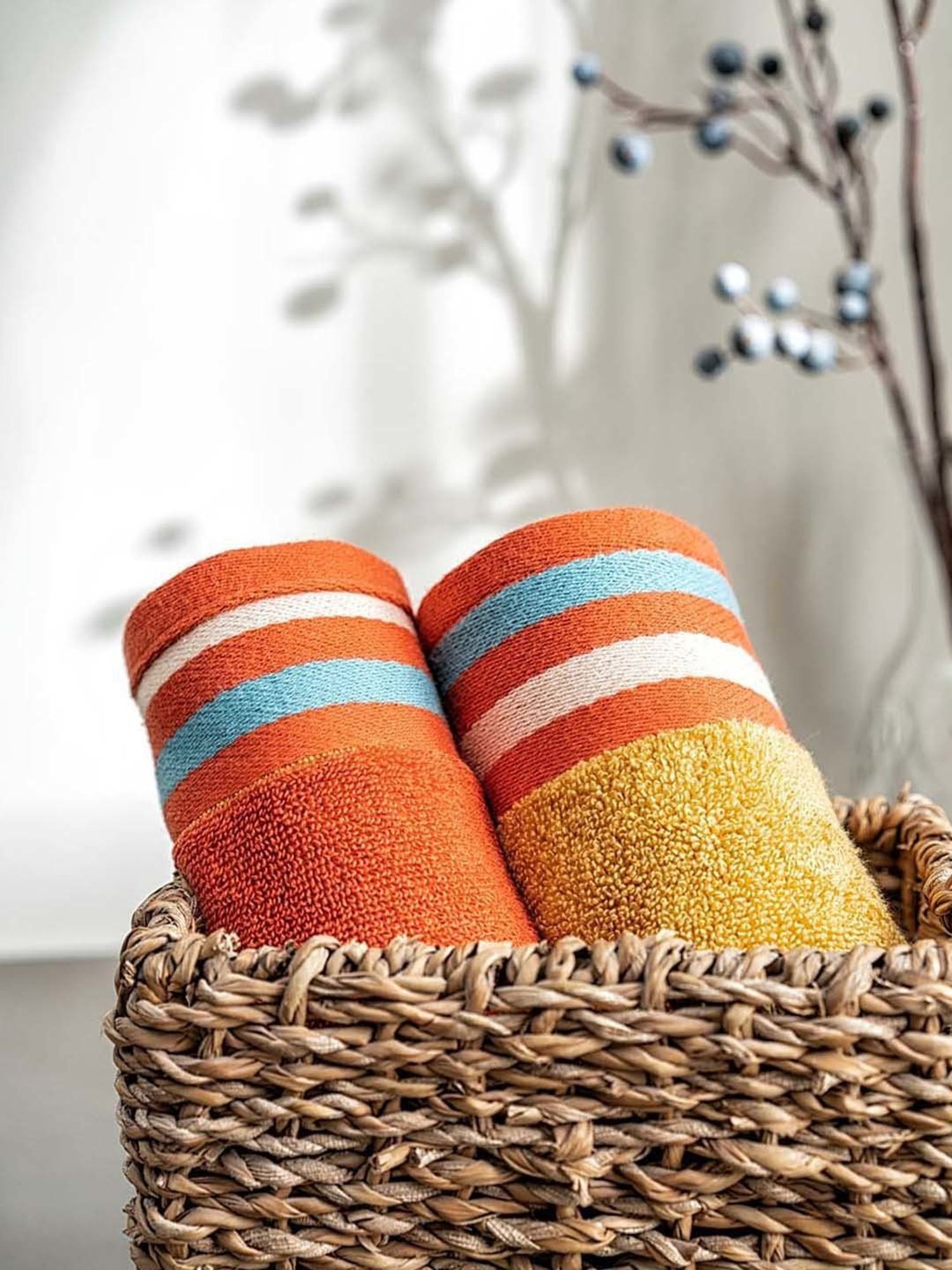 DDECOR Live beautiful Yellow & Orange Cotton 500 GSM Hand Towels - Set of 2