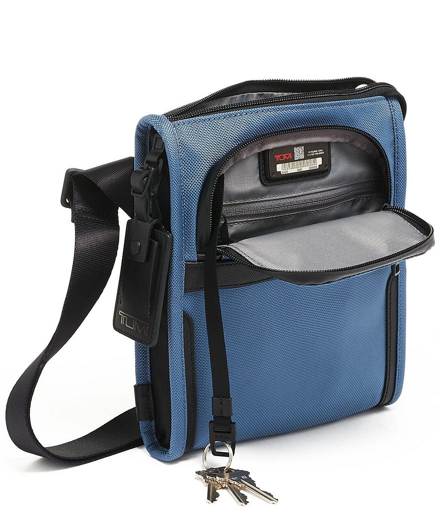 Briggs & Riley Baseline Wardrobe Spinner