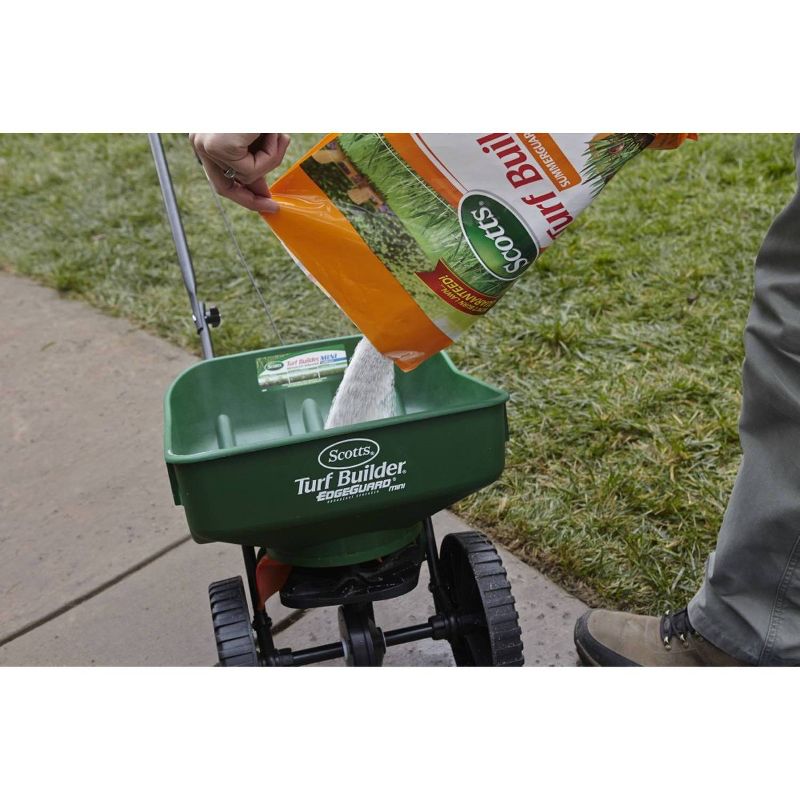 Scotts Turf Builder SummerGuard Fertilizer with Insect Control - 13.35lb