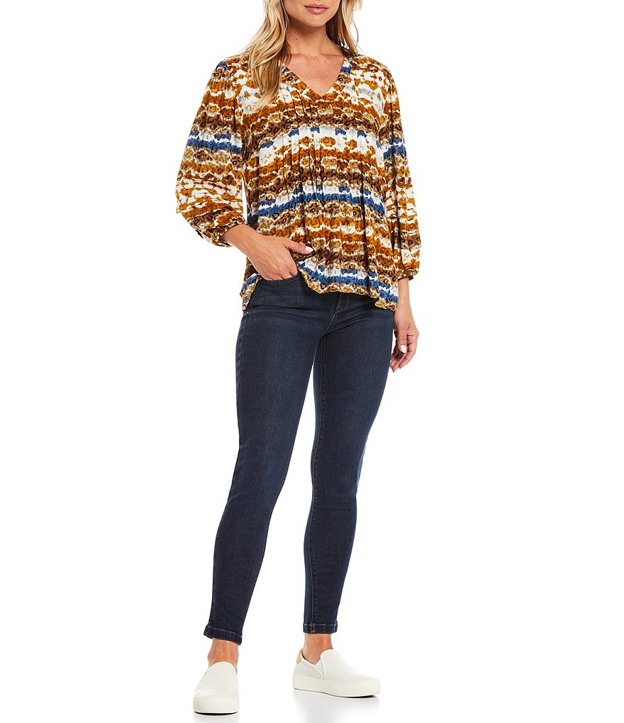 Figueroa & Flower Bobbie Tie Dye Stripe Animal Print V-Neck Pleat 3/4 Sleeve Detail Top