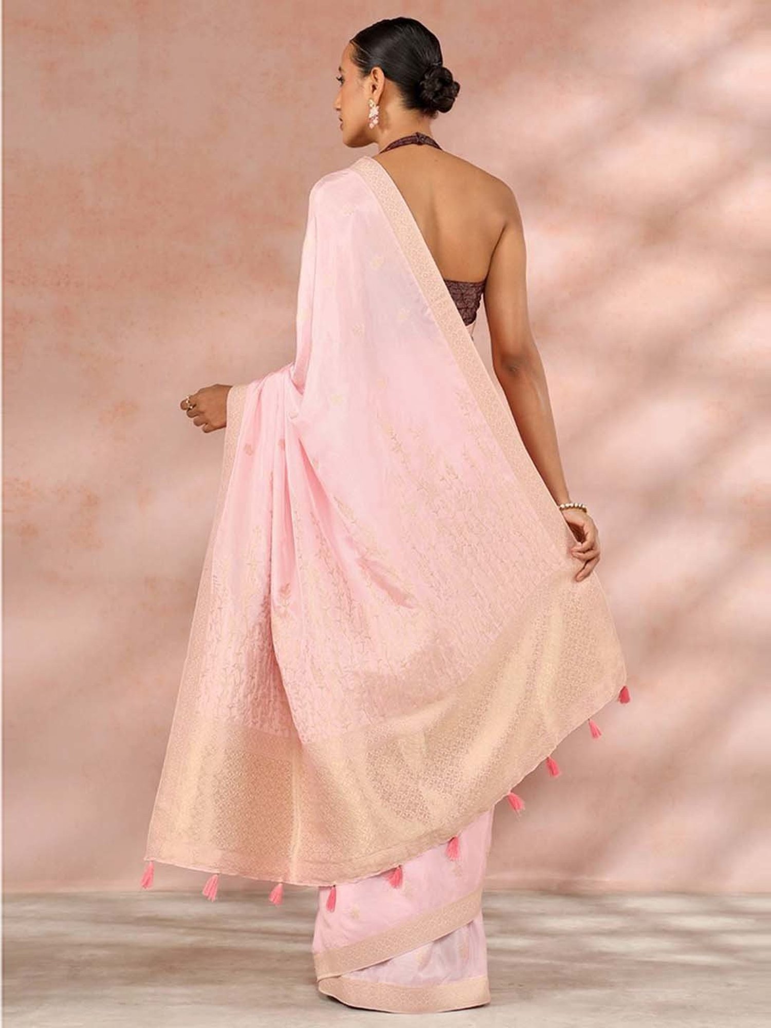 Taneira Pink Woven Saree Without Blouse