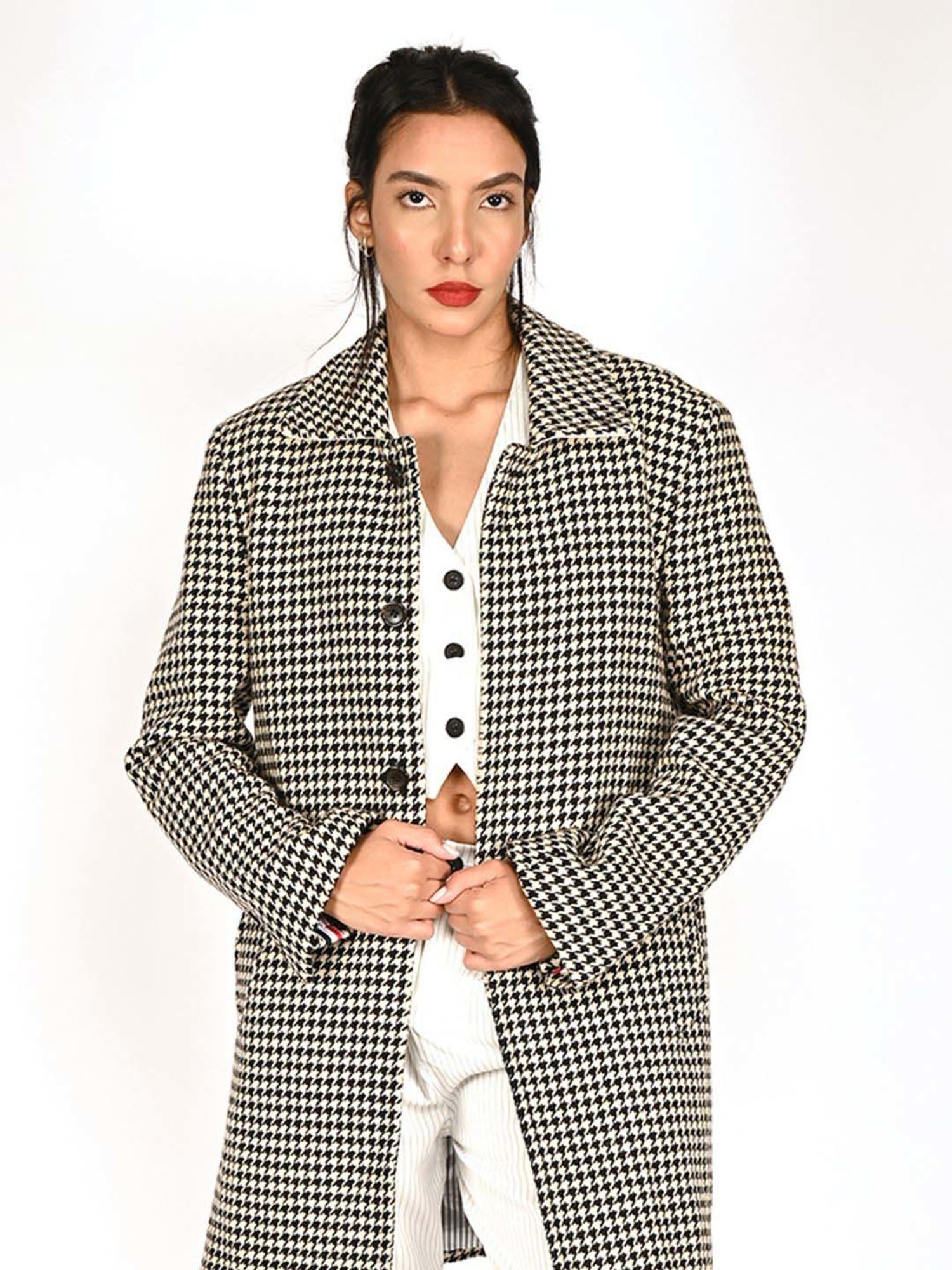 Odette Black Self Pattern Jacket