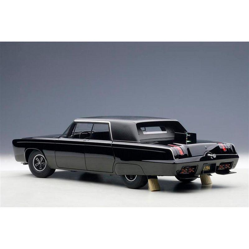 Black Beauty Green Hornet Black TV Series 1/18 Diecast Model Car by Autoart