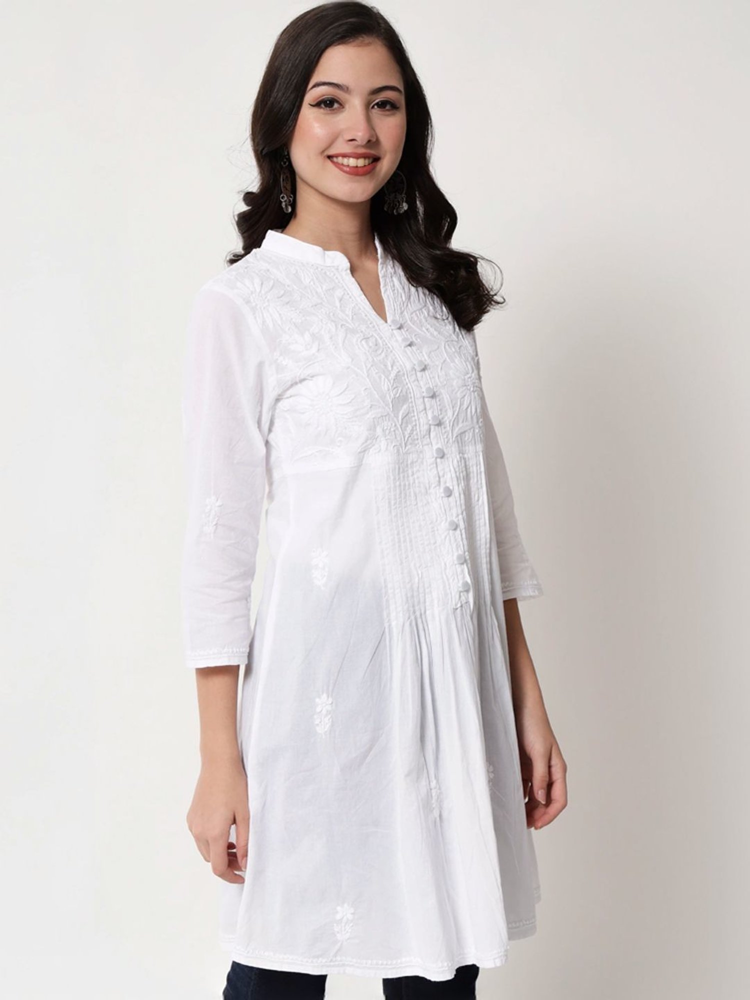 PARAMOUNT CHIKAN White Cotton Hand Embroidered Chikankari A Line Kurti