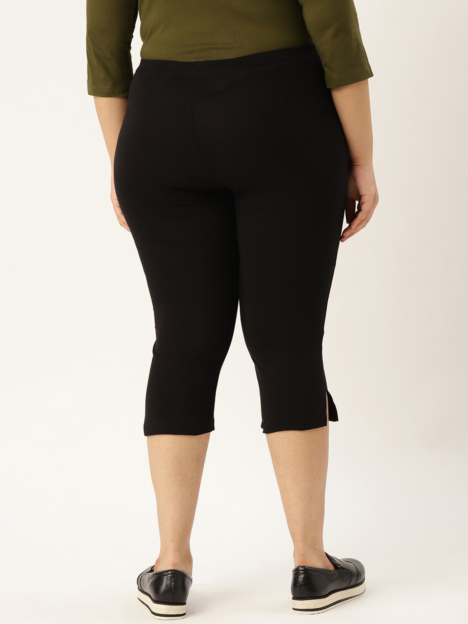 theRebelinme Black Cotton Capris