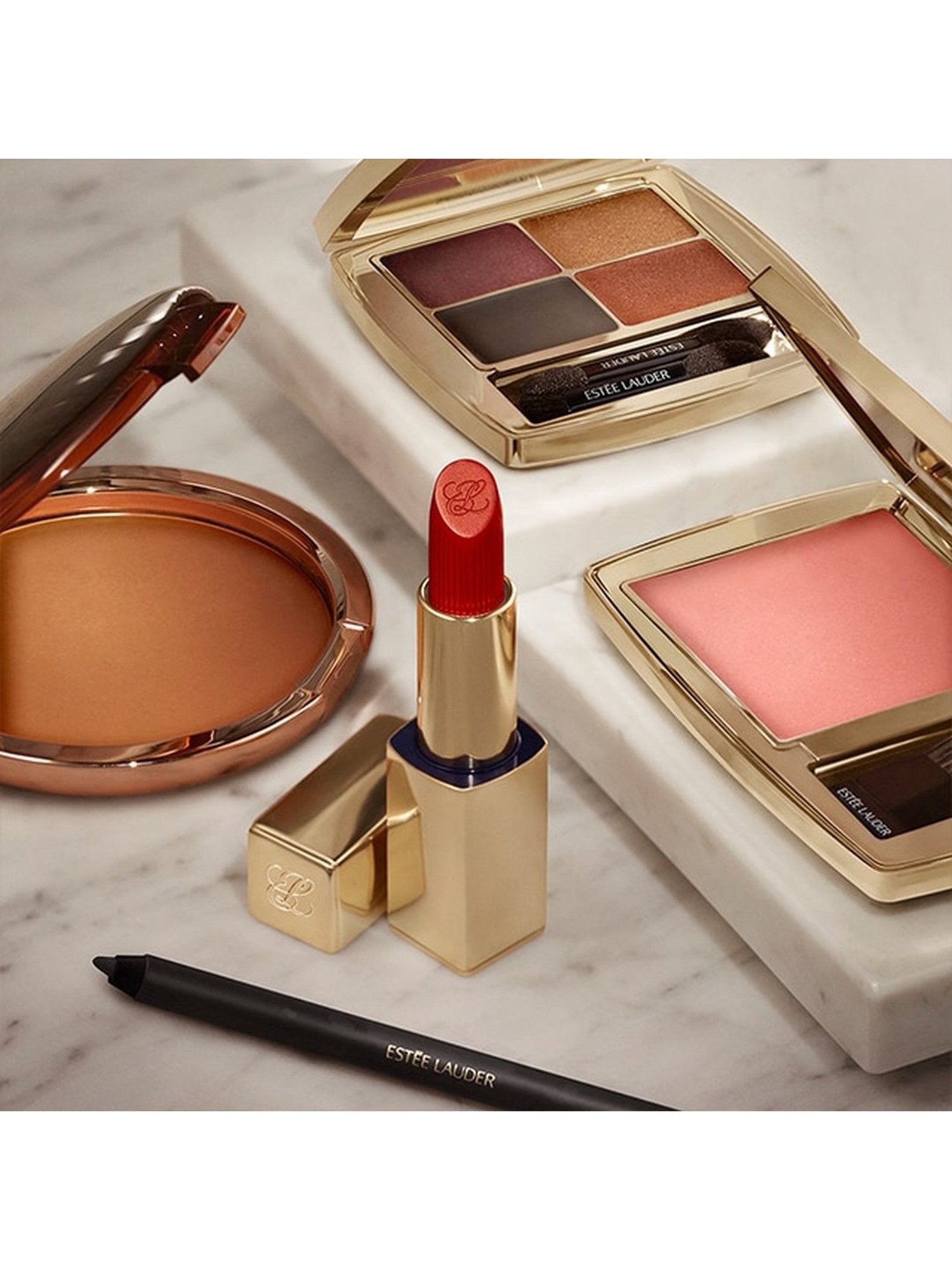 Estee Lauder Pure Color Emerald Lipstick Persuasive - 1 gm