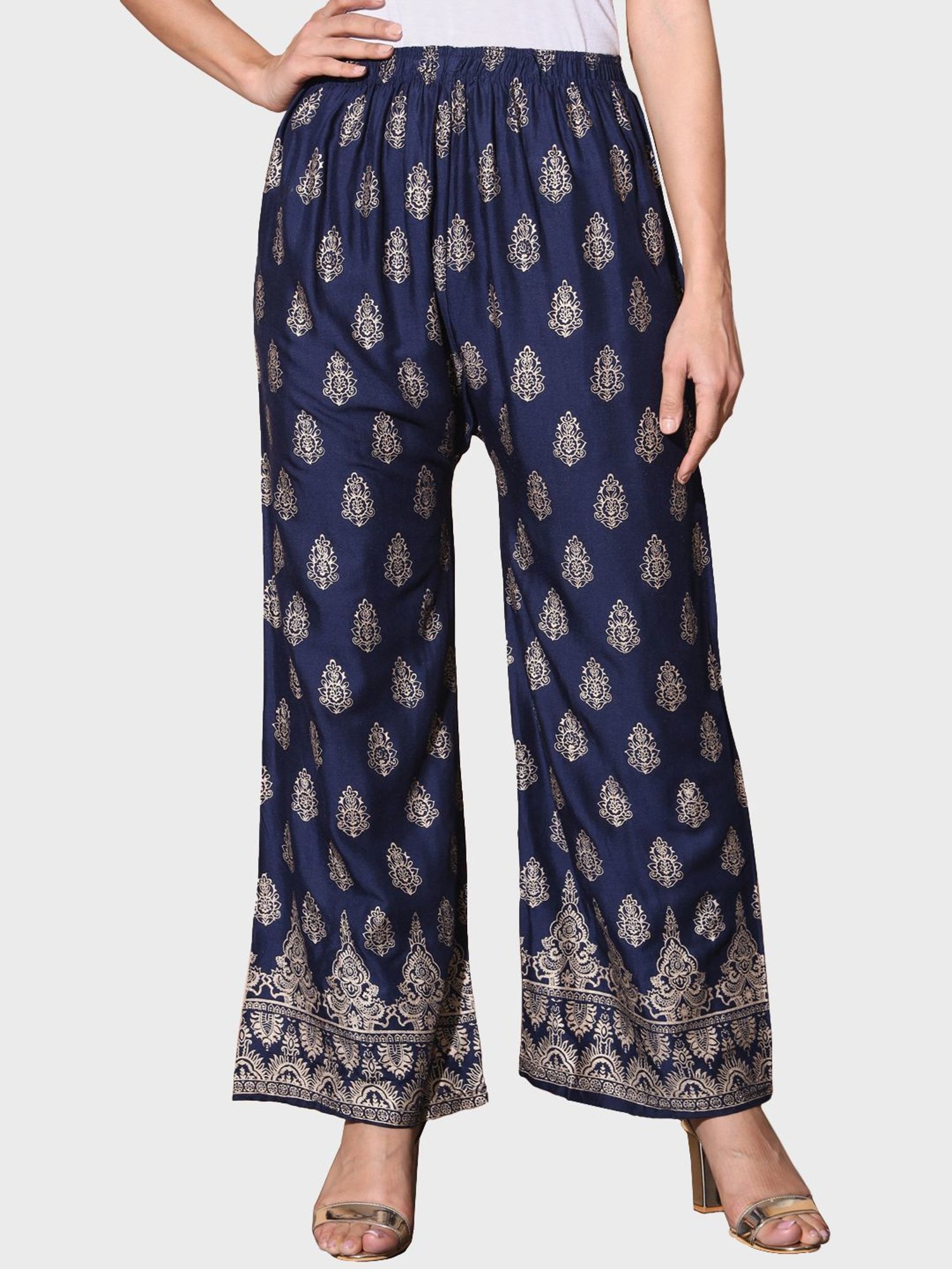 BUYNEWTREND Navy Printed Palazzos