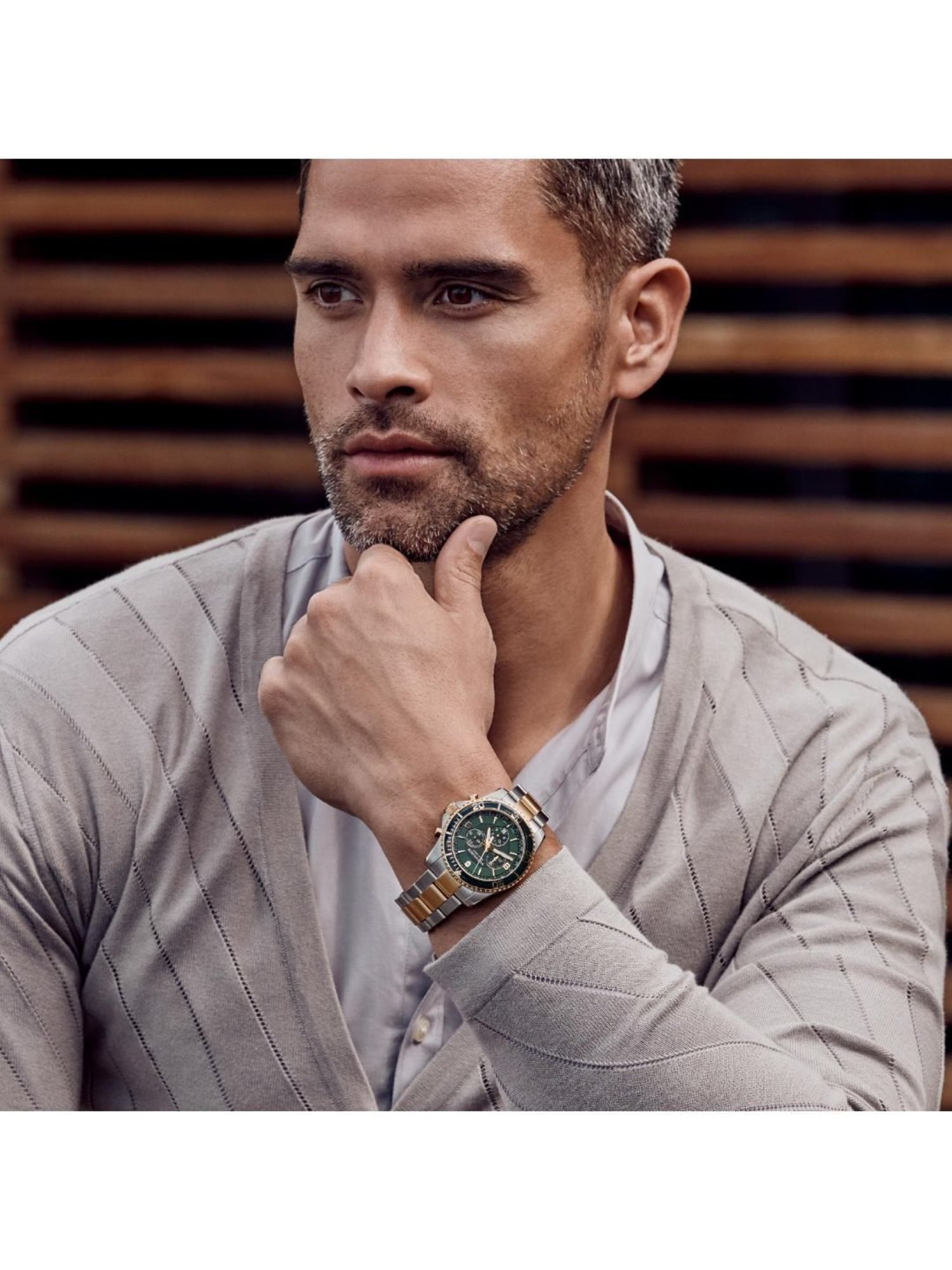 VICTORINOX V241693 Maverick Analog Watch for Men