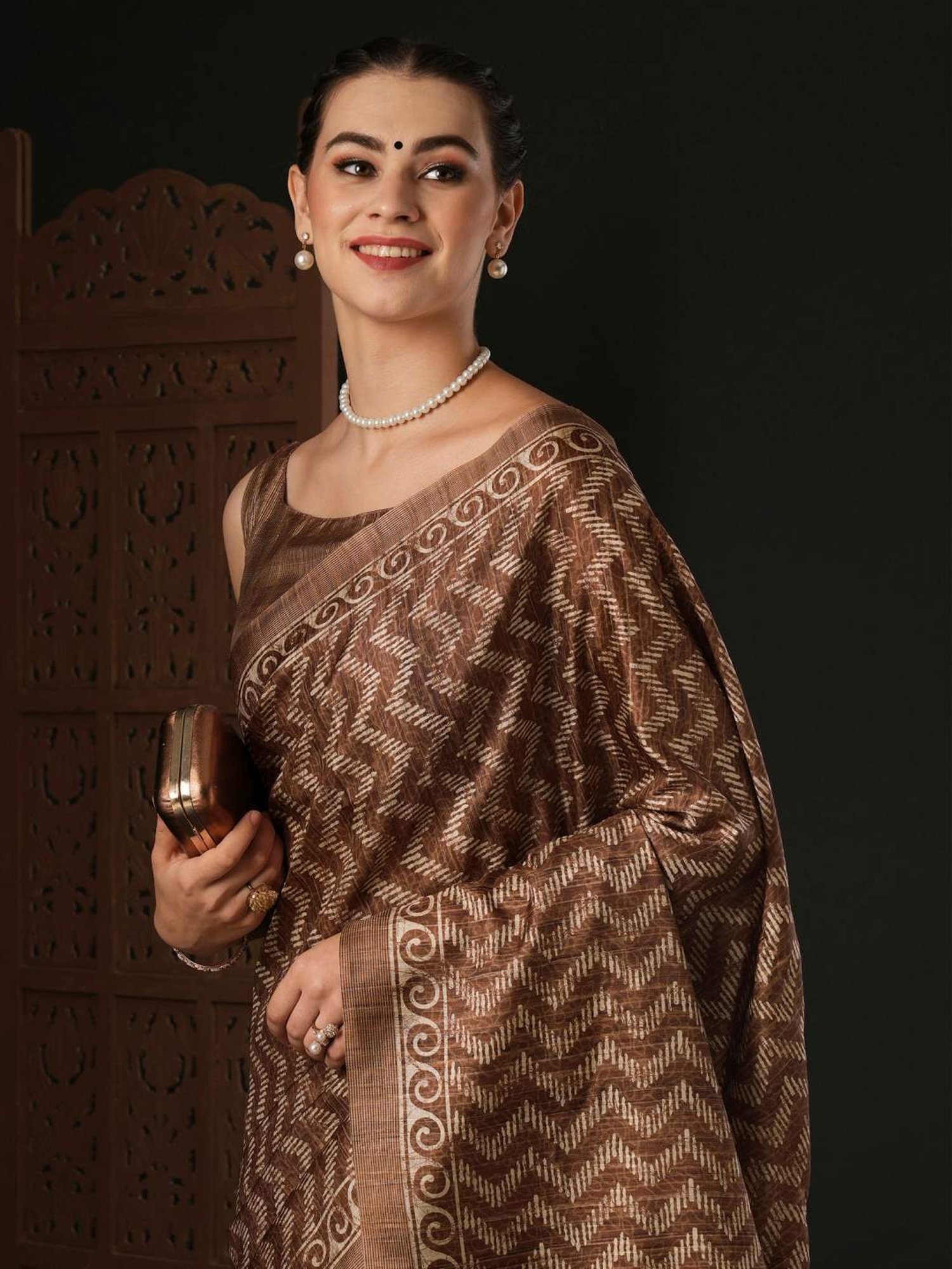 Unnati Silks Grey Cotton Printed Saree With Unstitched Blouse