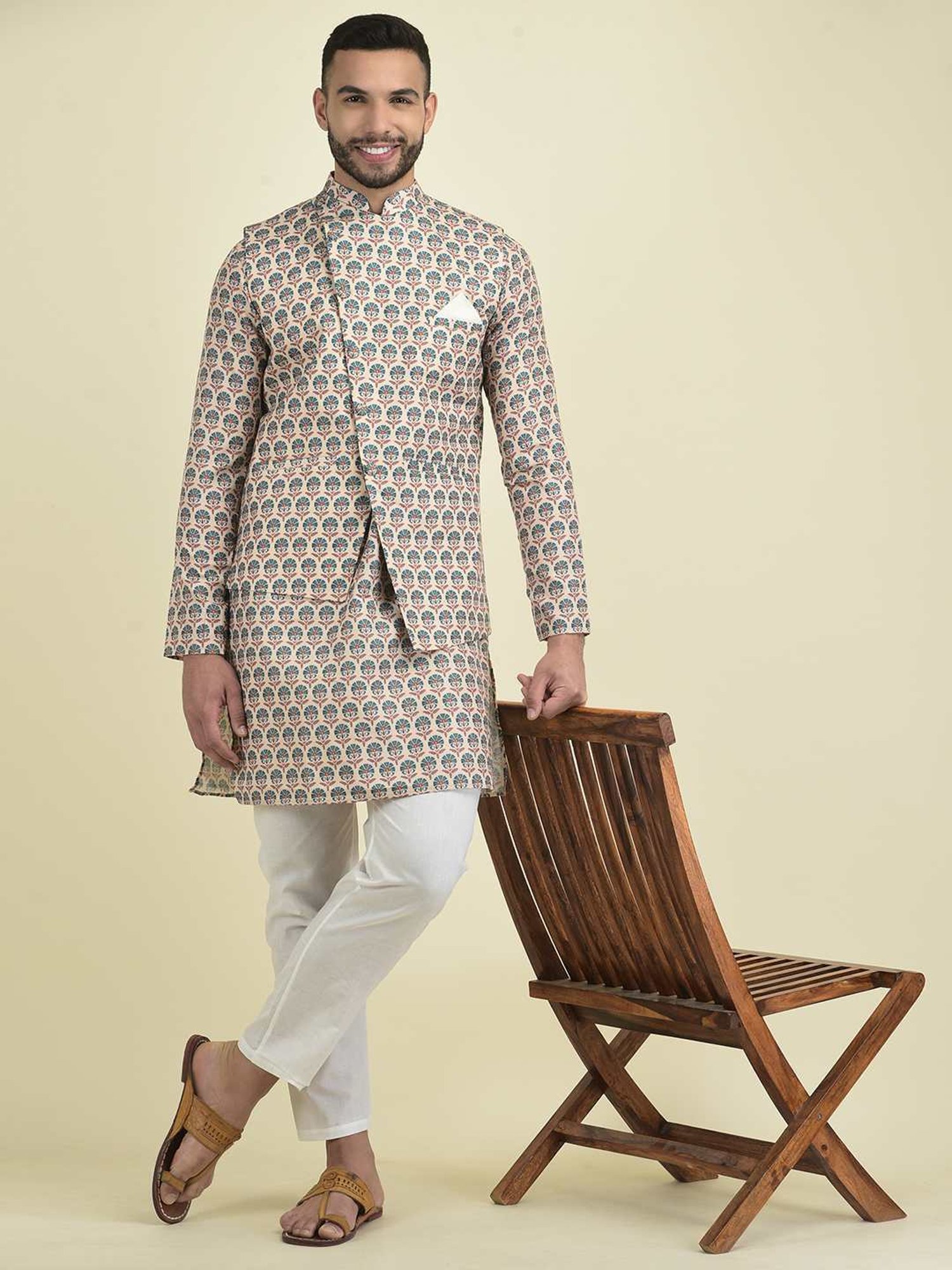 Deyann Cream & White Regular Fit Printed Kurta Set With Jacket