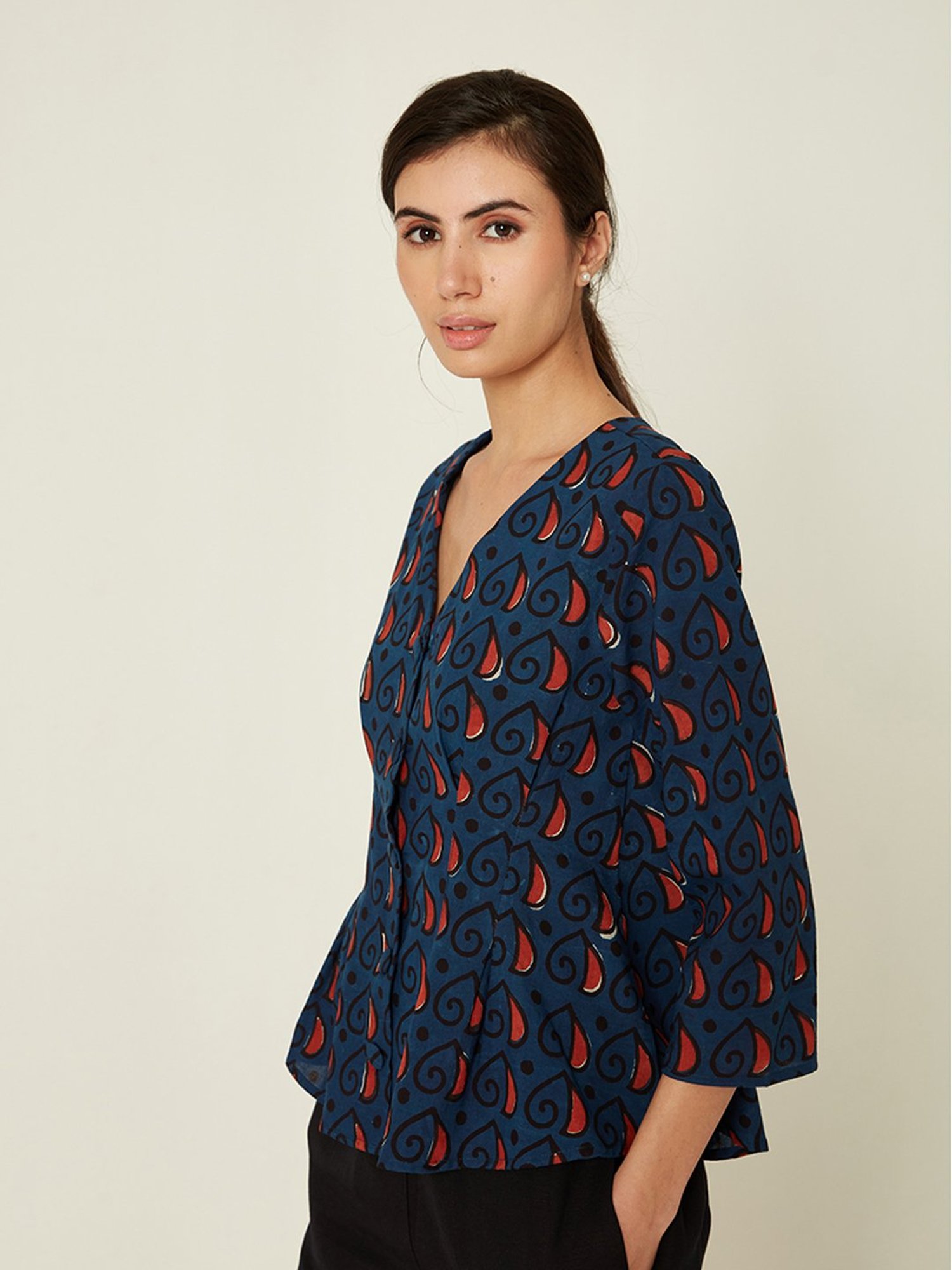 ANCESTRY Blue Cotton Printed Top
