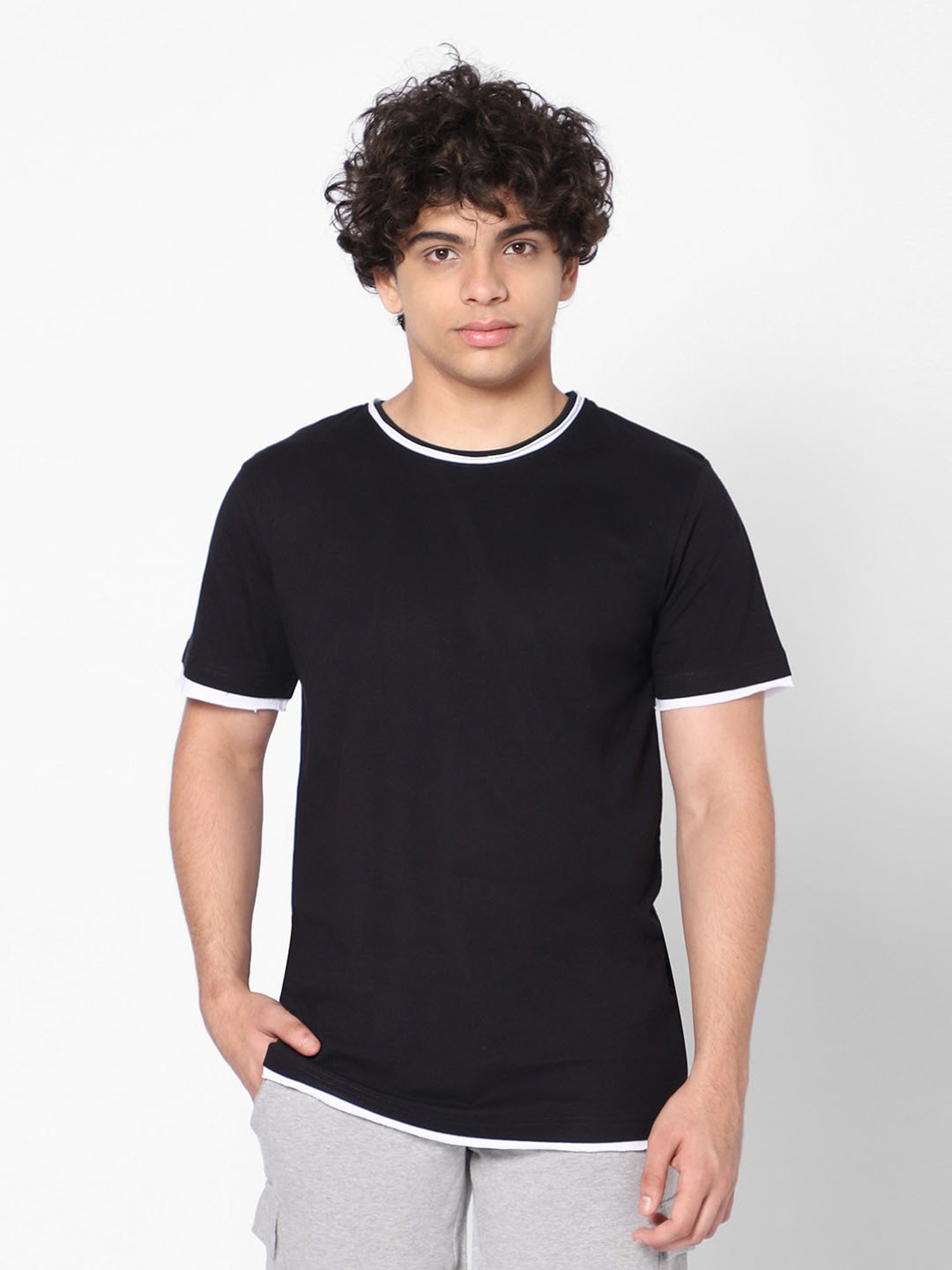 TeenTrums Boys Black Solid T-Shirt