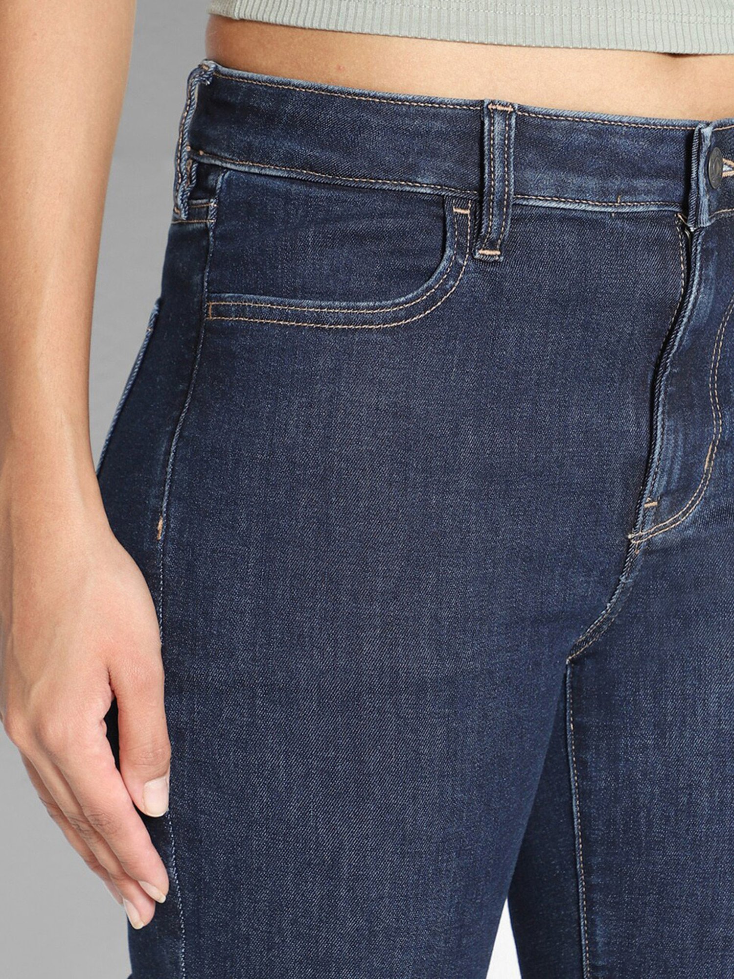 American Eagle Outfitters Dark Blue Blended Regular Fit Mid Rise Jeans