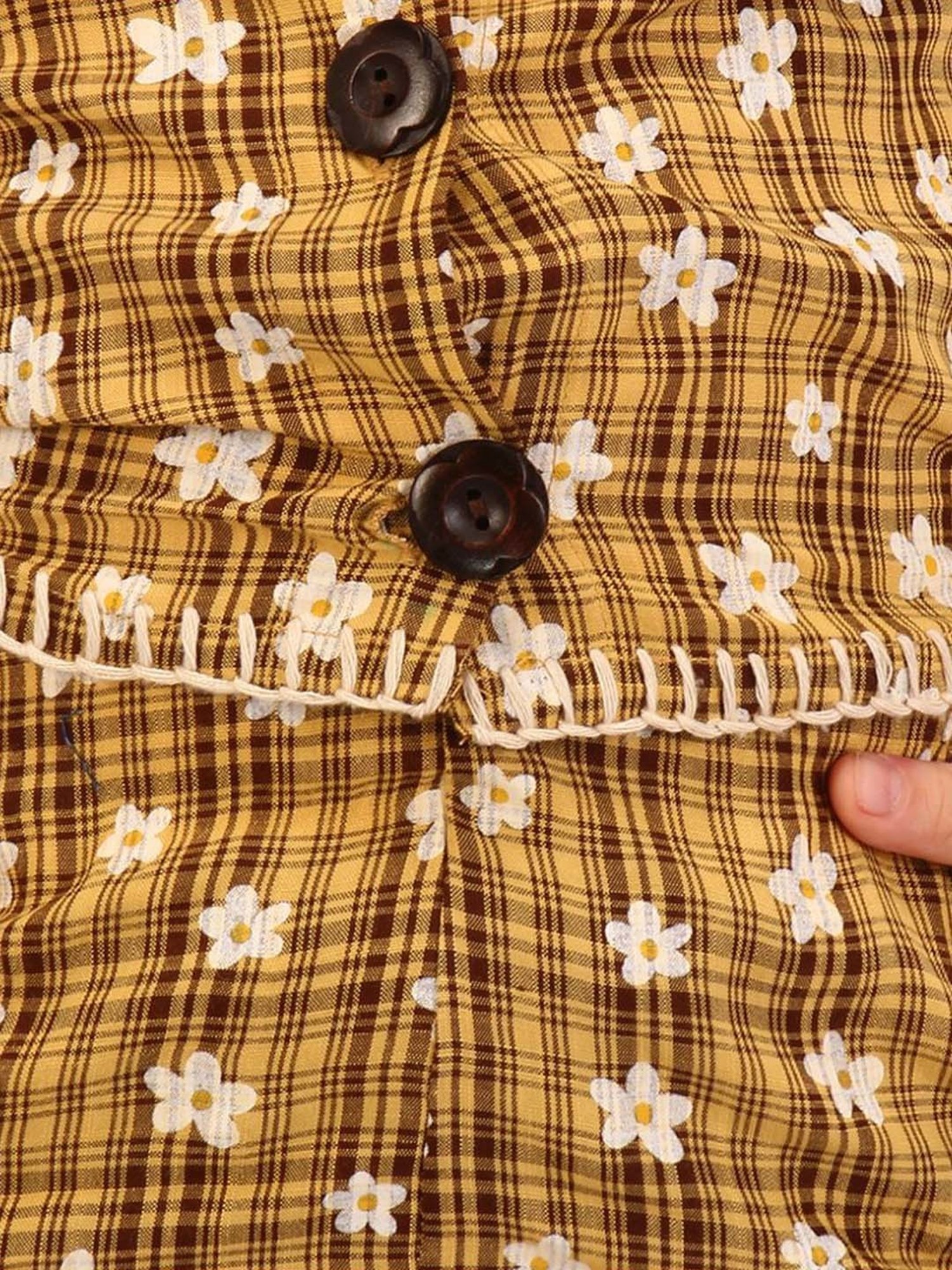 Akkriti by Pantaloons Kids Red & Cream Embroidered Kurta Set