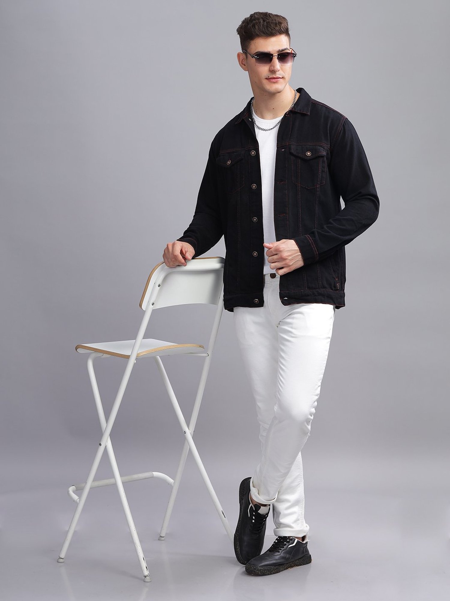 Kuons Avenue Black Regular Fit Denim Jacket