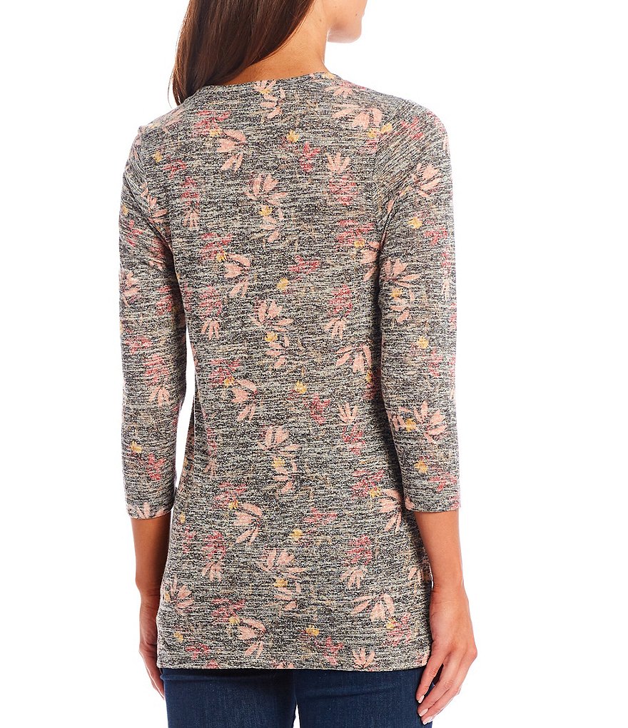 Bobeau Floral Print Slub Knit 3/4 Sleeve Round Neck Side Panel Detail Hi-Low Tunic