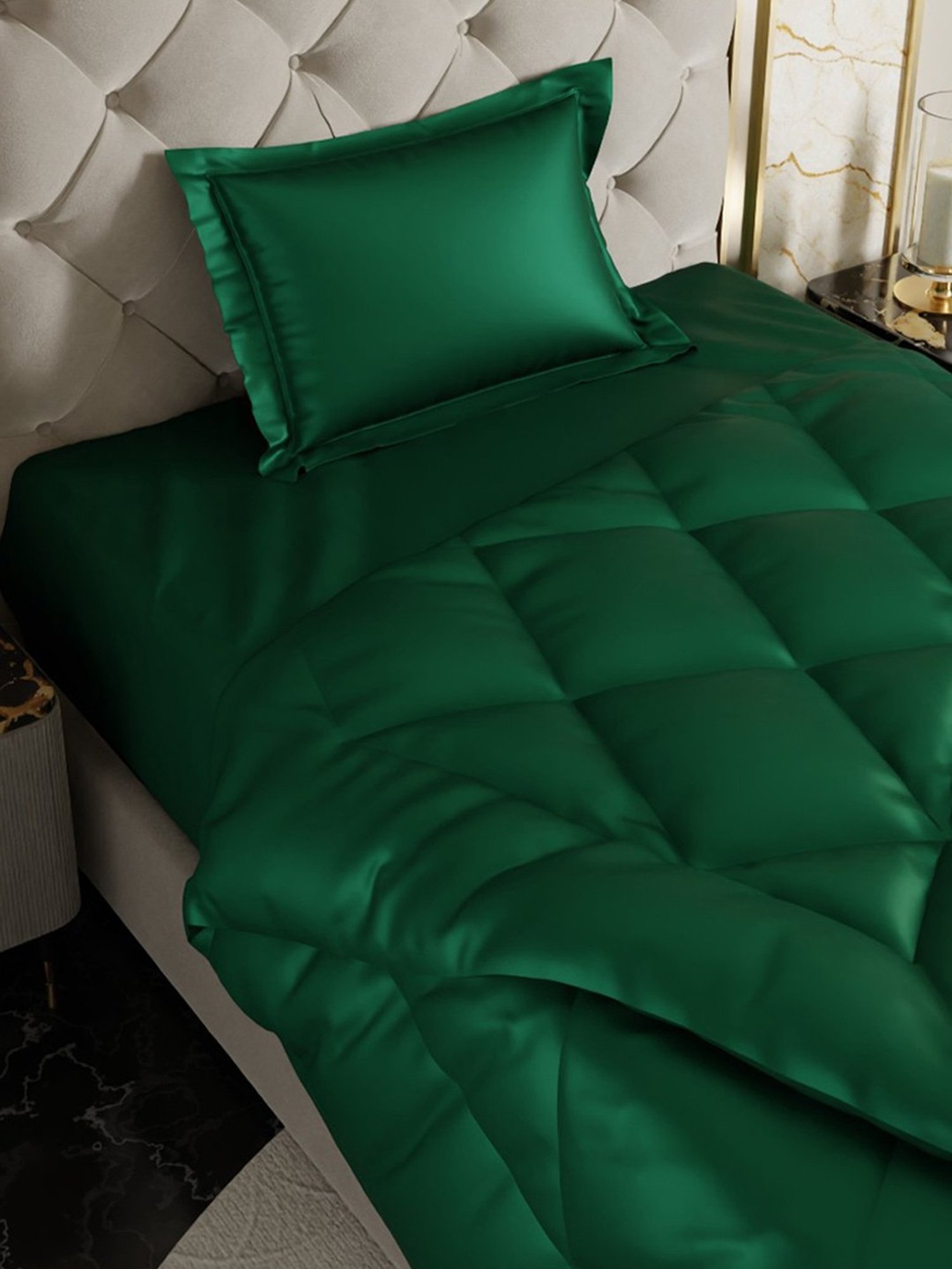Stoa Paris Date Night Green Polyester 150 GSM Single-Sized Comforter - Set of 1