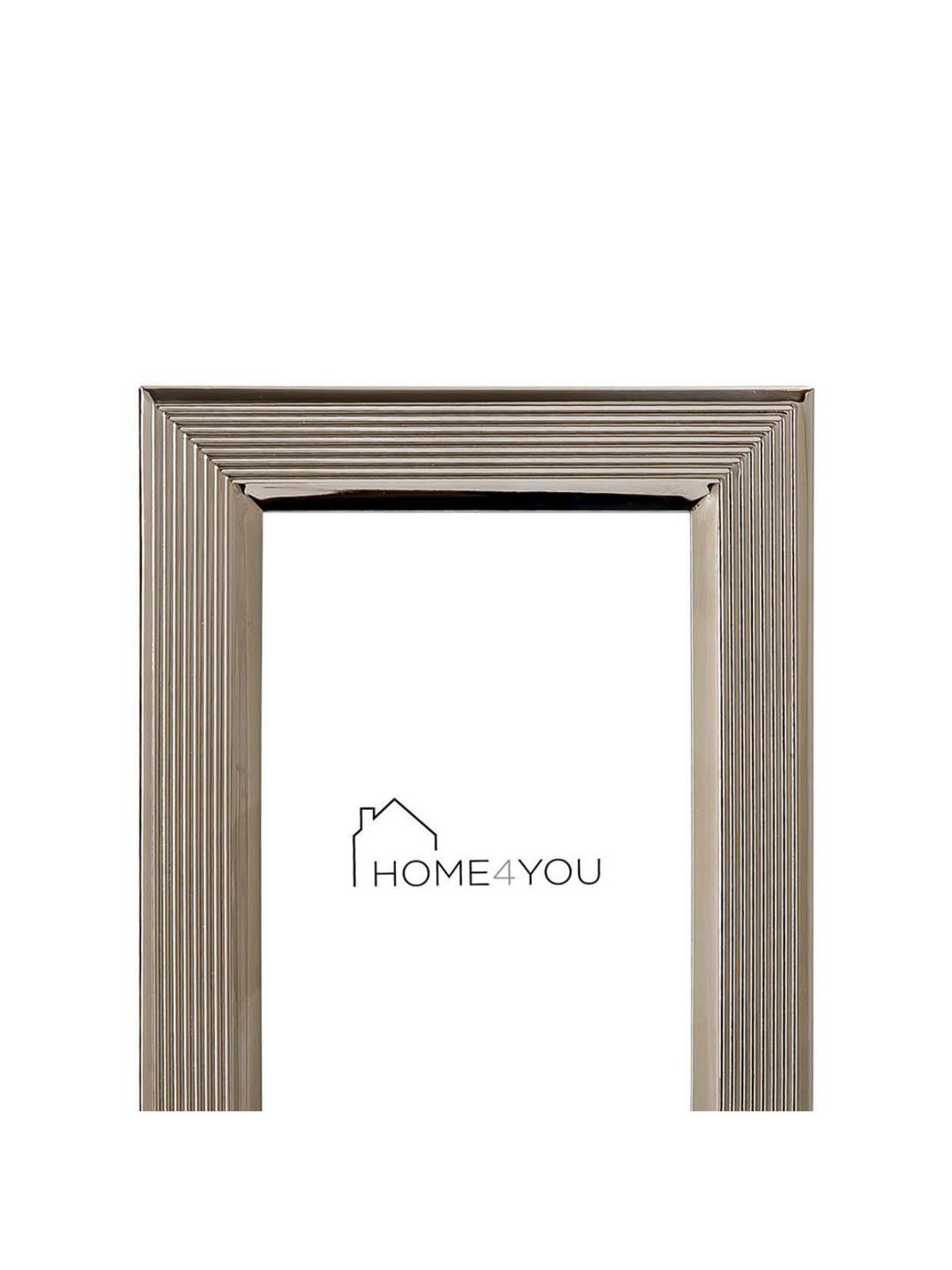 Home4U Silver Metal Photoframe - Set of 1