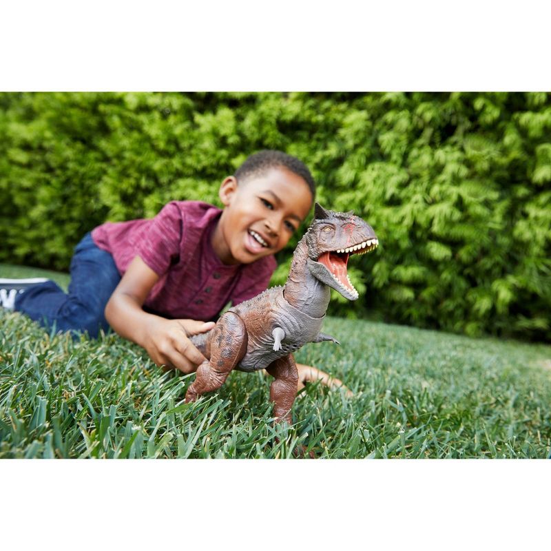 Jurassic World: Camp Cretaceous  Control 'N Conquer Carnotaurus Toro