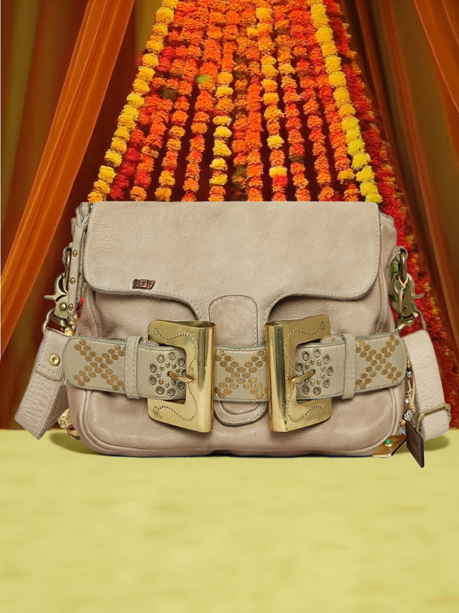 Art N Vintage Chin Cream Leather Textured Small Sling Handbag