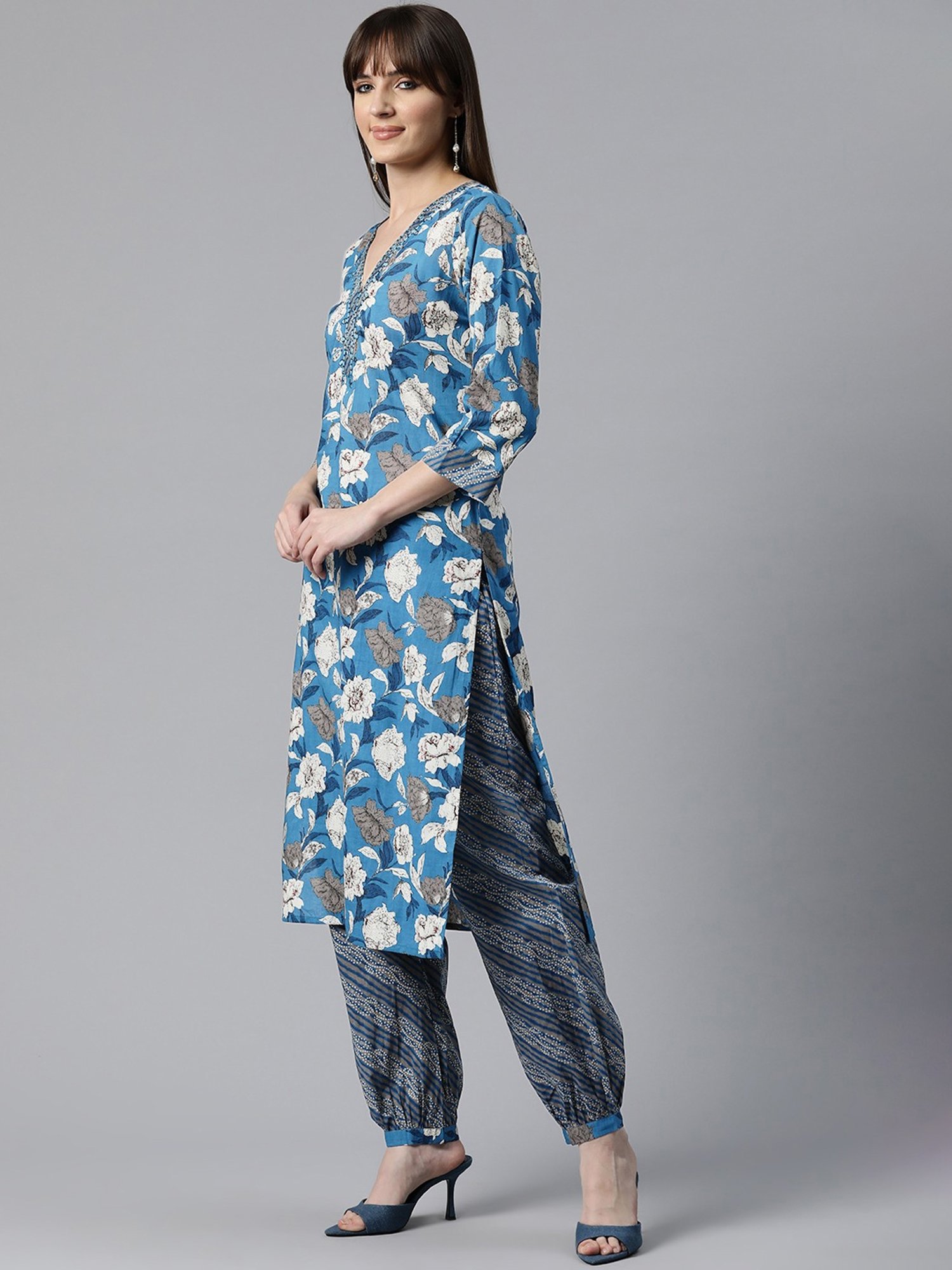 READIPRINT FASHIONS Blue Cotton Floral Print Kurta Salwaar Set With Dupatta