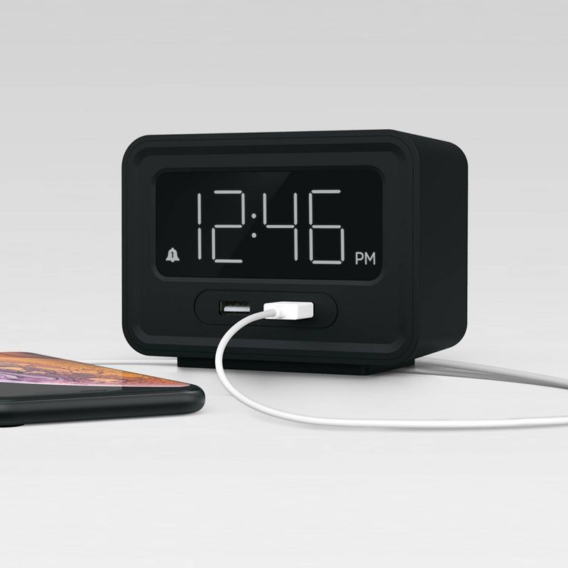 Clock with Double USB Charger Black - Capello