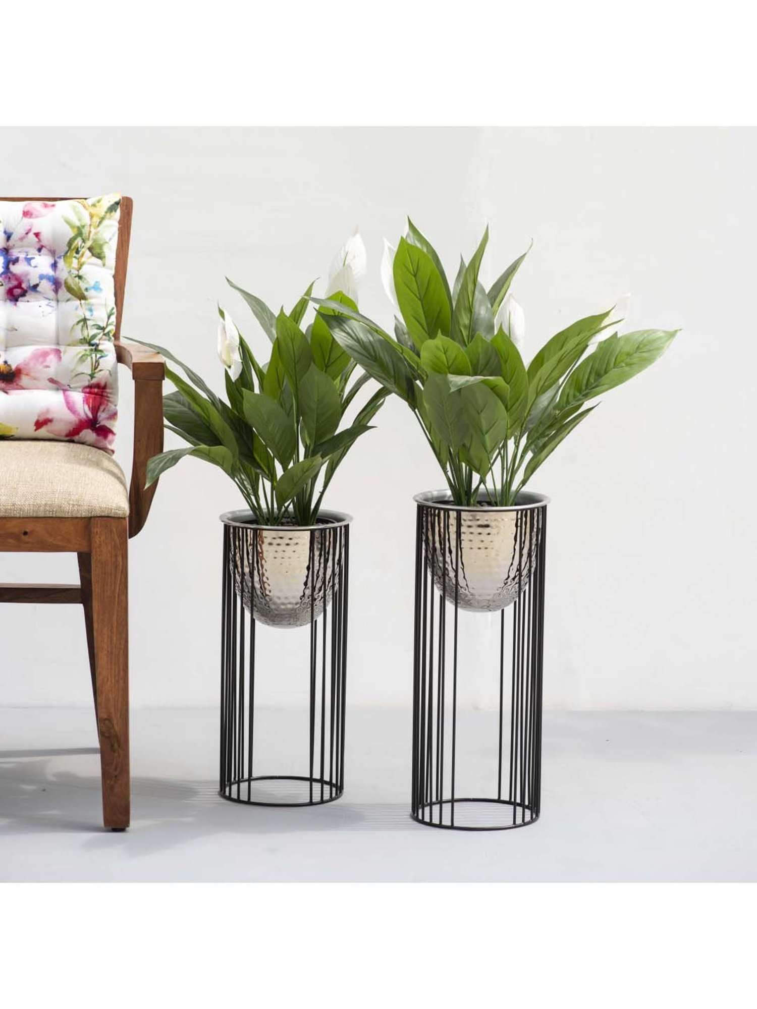 THE DECOR REMEDY Silver Athena Hammered Planter - Set of 2