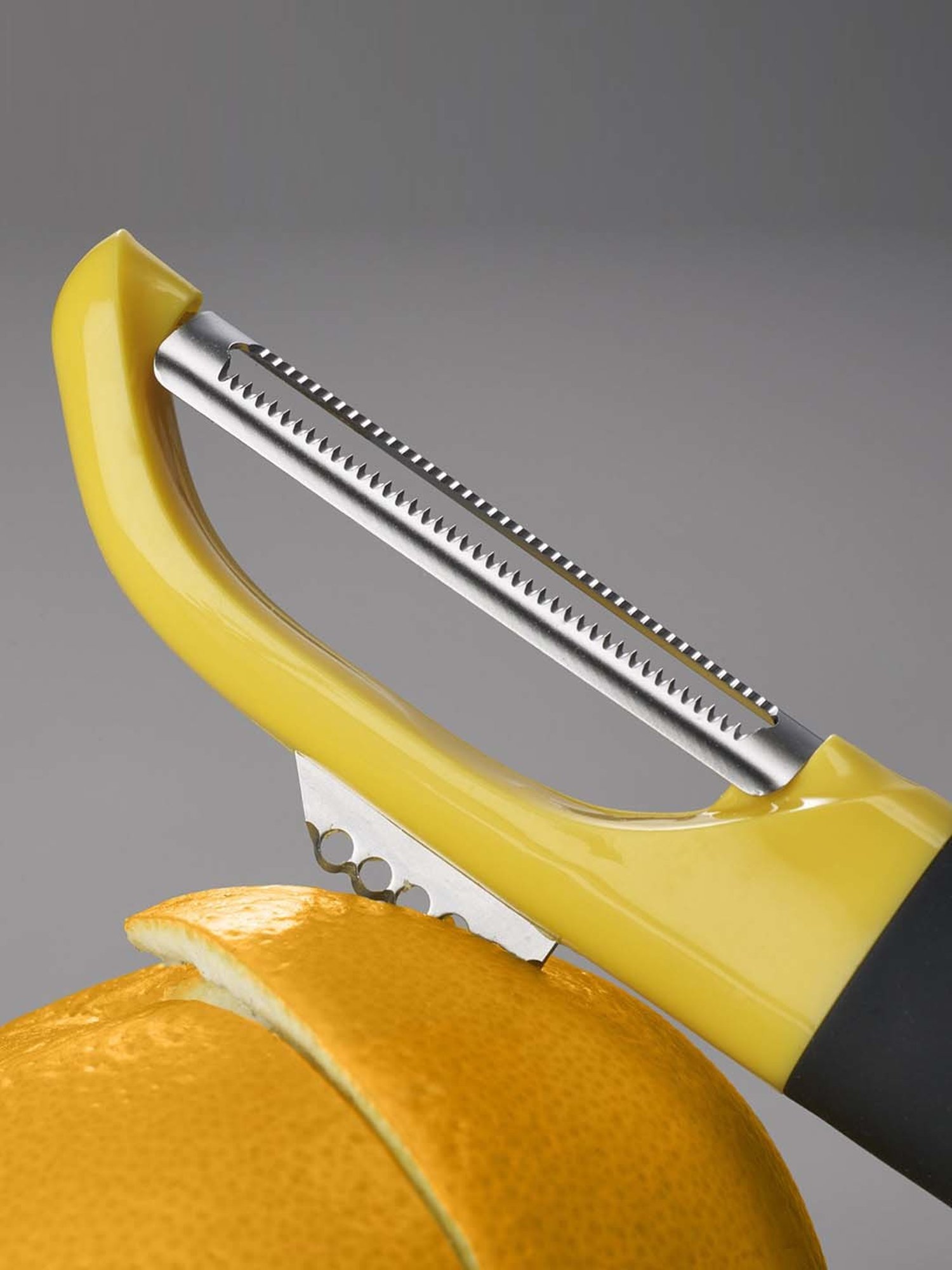 Dreamfarm Red Medium Self Sharpening Vegetable Peeler