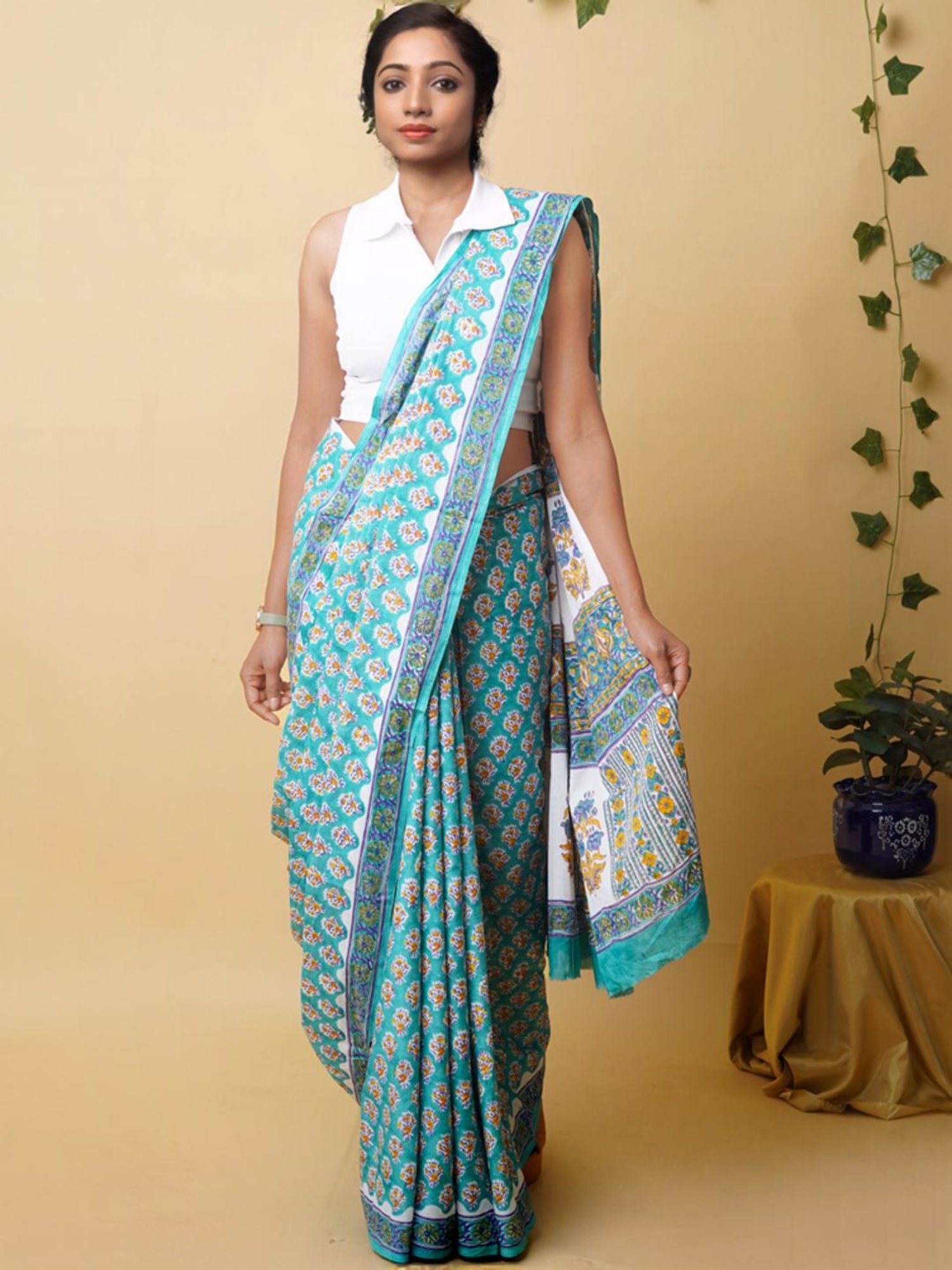 Unnati Silks Green Cotton Printed Saree With Unstitched Blouse