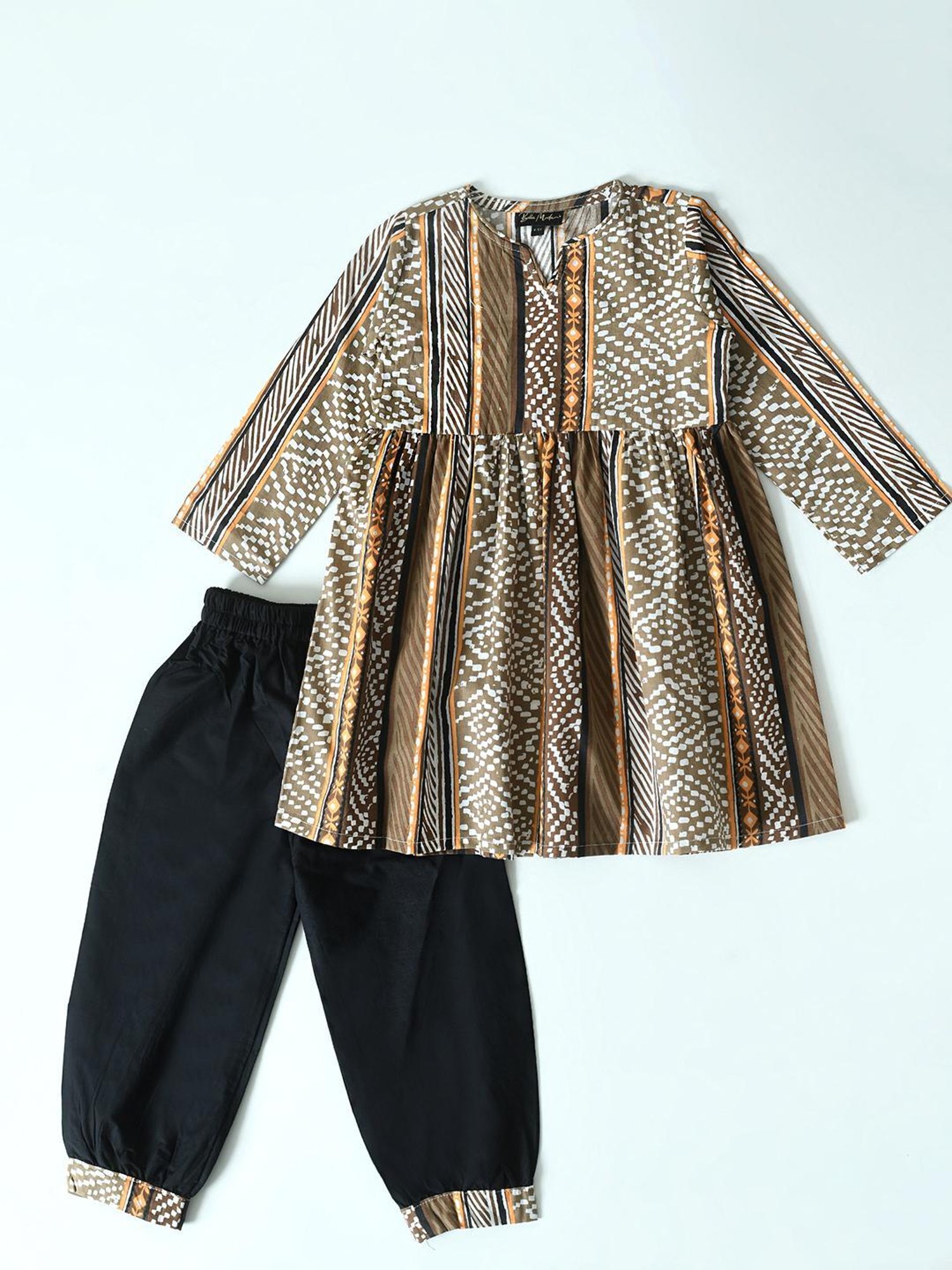 Bella Moda Kids Multicolor Printed Full Sleeves Kurti with Pants