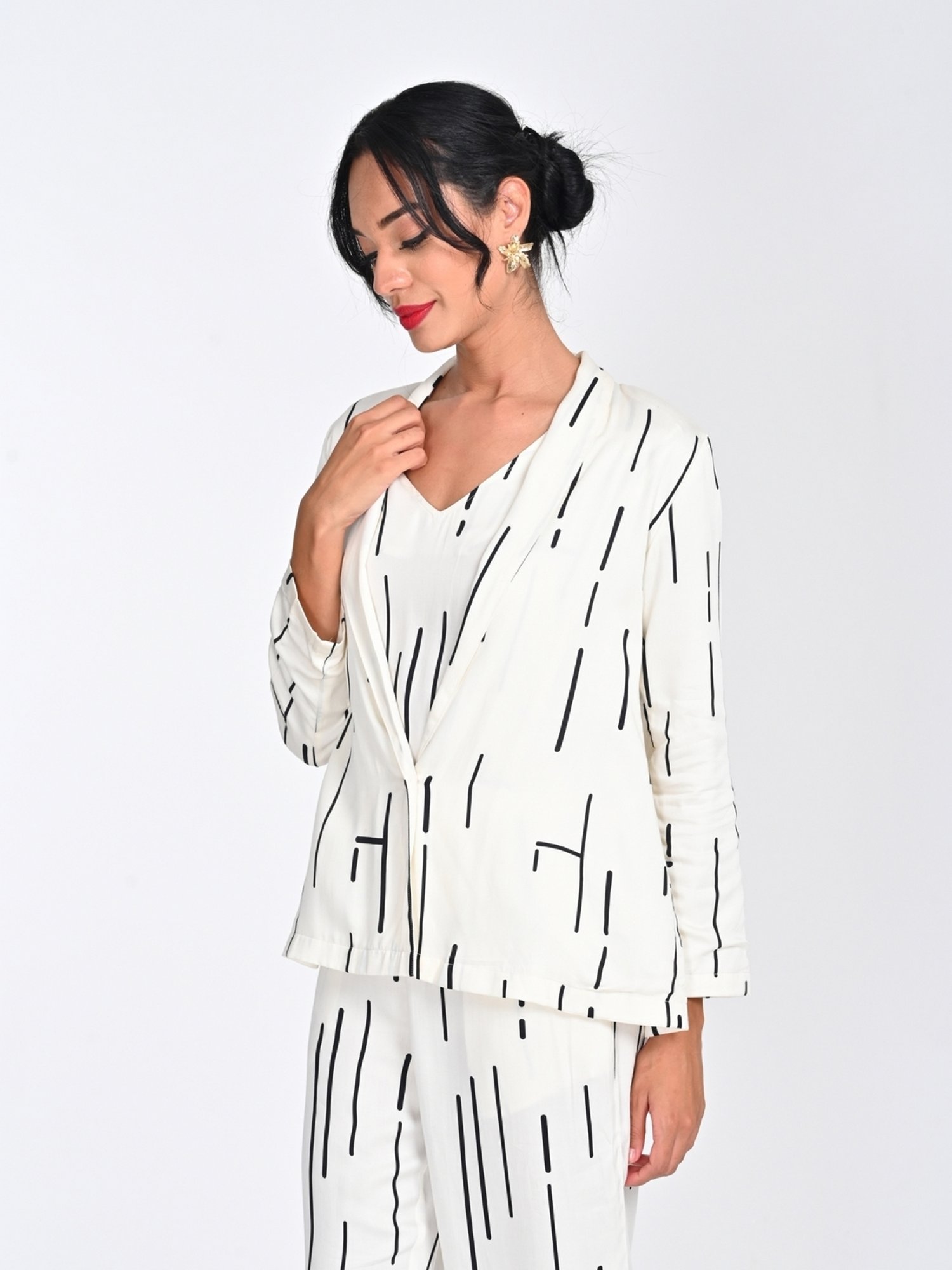 Saltpetre Women Modal Cedar Print Cream Shawl Collar Blazer