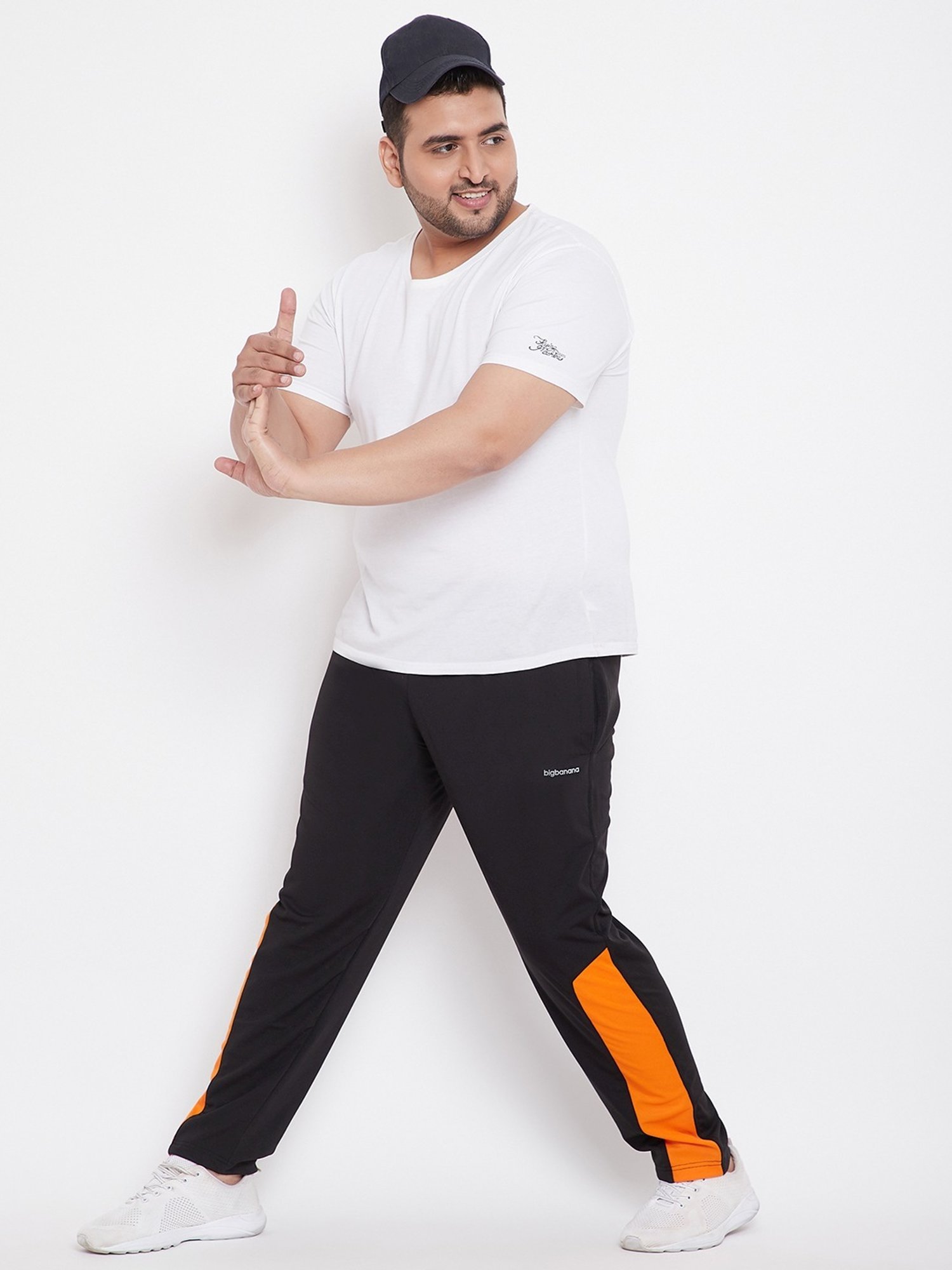 Bigbanana Black Regular Fit Printed Trackpants