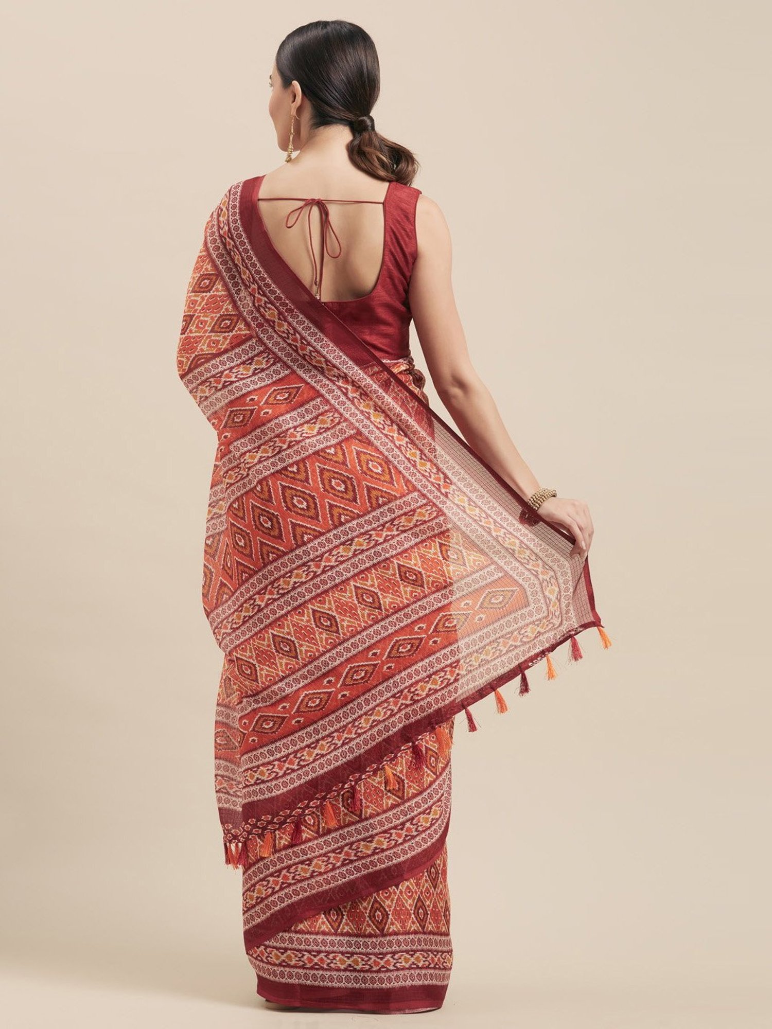 Vaamsi Maroon Printed Saree With Unstitched Blouse