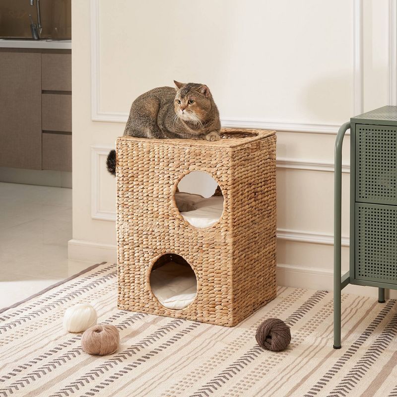 K&H Pet Products 3973 Extra Wide Outdoor Water Resistant Heated Kitty House with 2 Door Flaps Safe Escape For Feral and Outdoor Cats, Olive